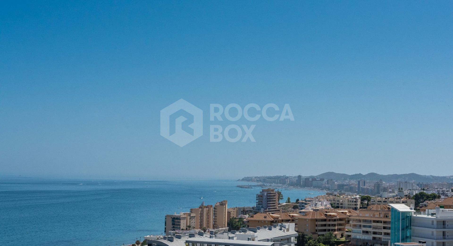 Three bedroom apartment with panoramic sea view in MedOne, El Higueron