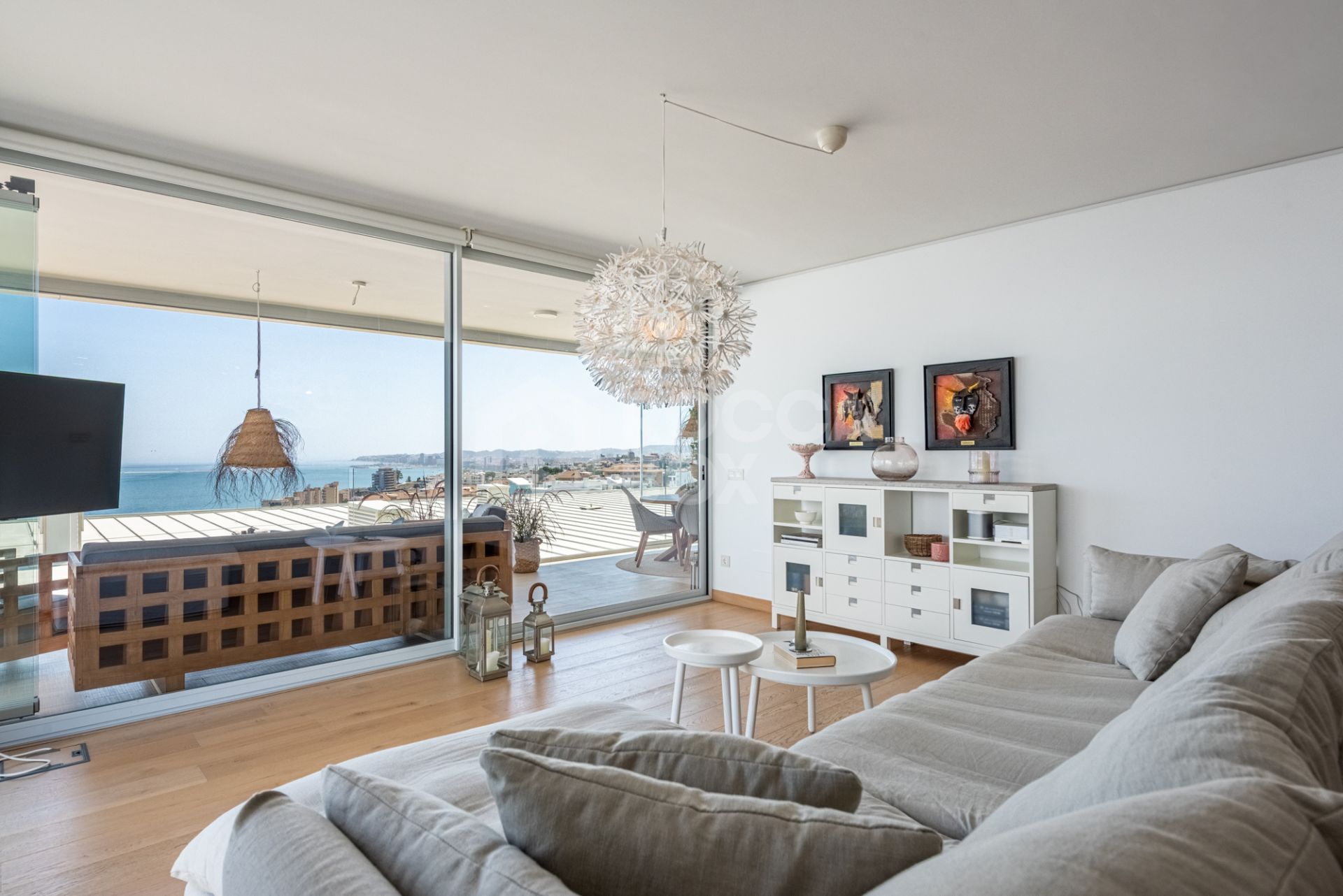 Three bedroom apartment with panoramic sea view in MedOne, El Higueron