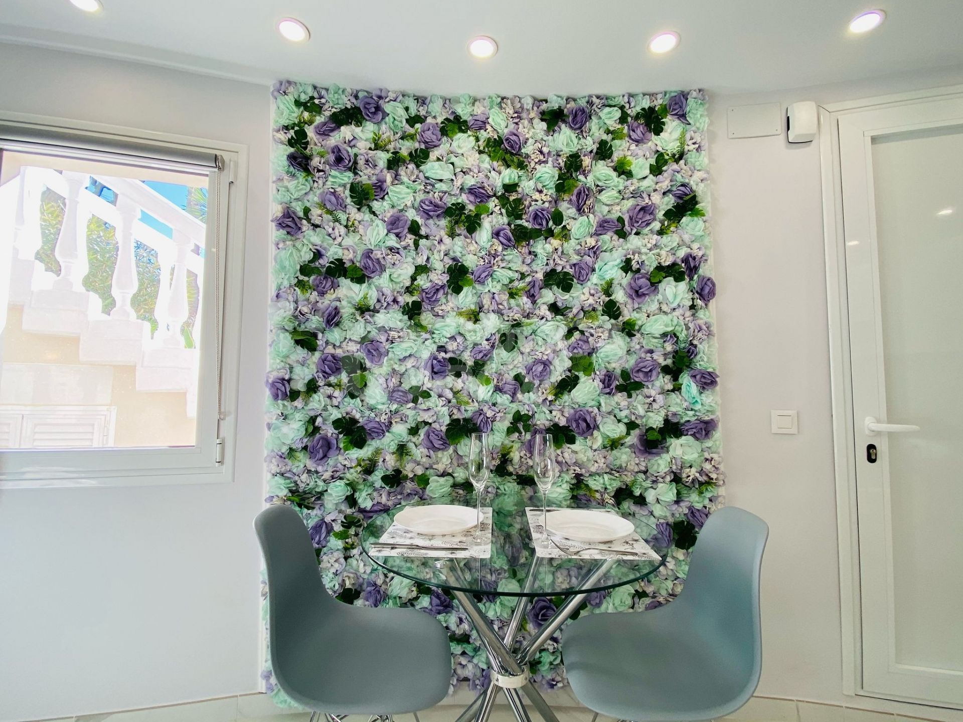 Completely Reconstructed Sea-View Villa with Tourist License – Marbella East