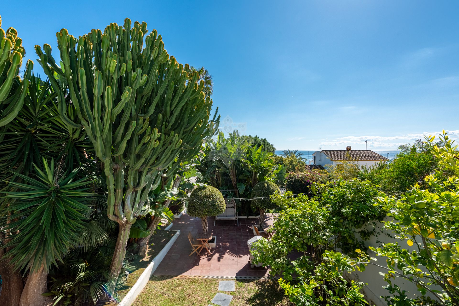 Villa in El Real Panorama, Marbella