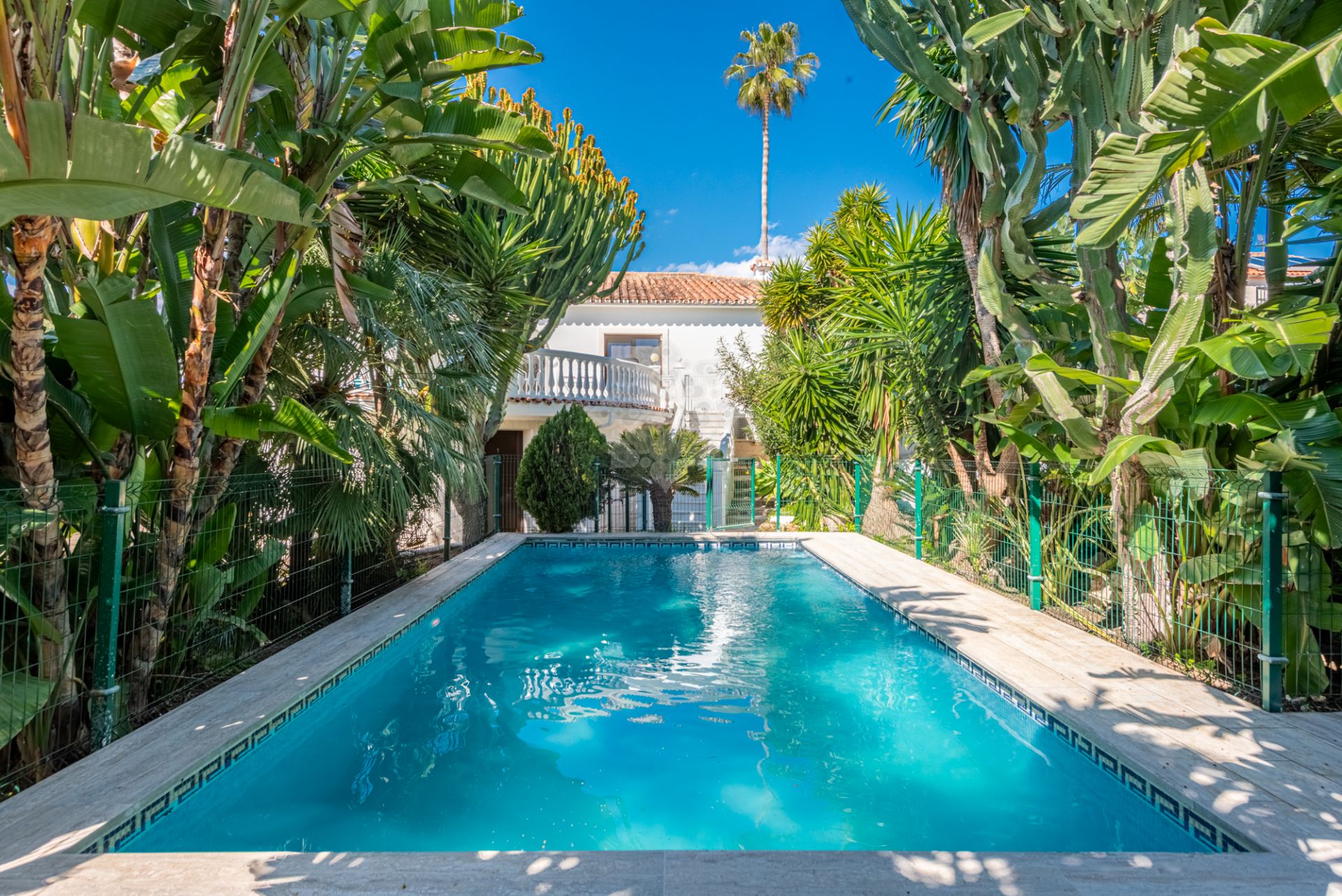 Villa in El Real Panorama, Marbella