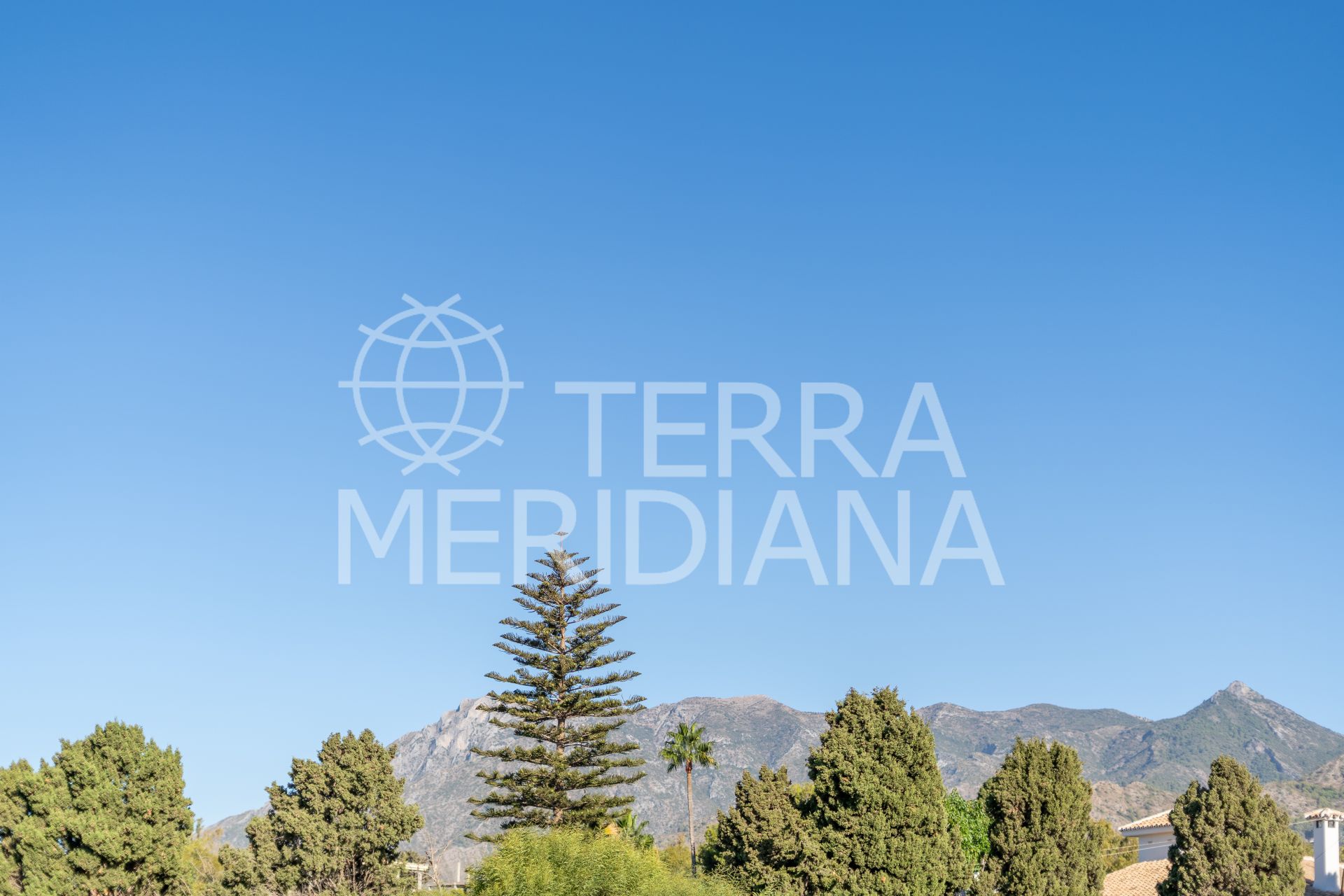 Villa in El Real Panorama, Marbella