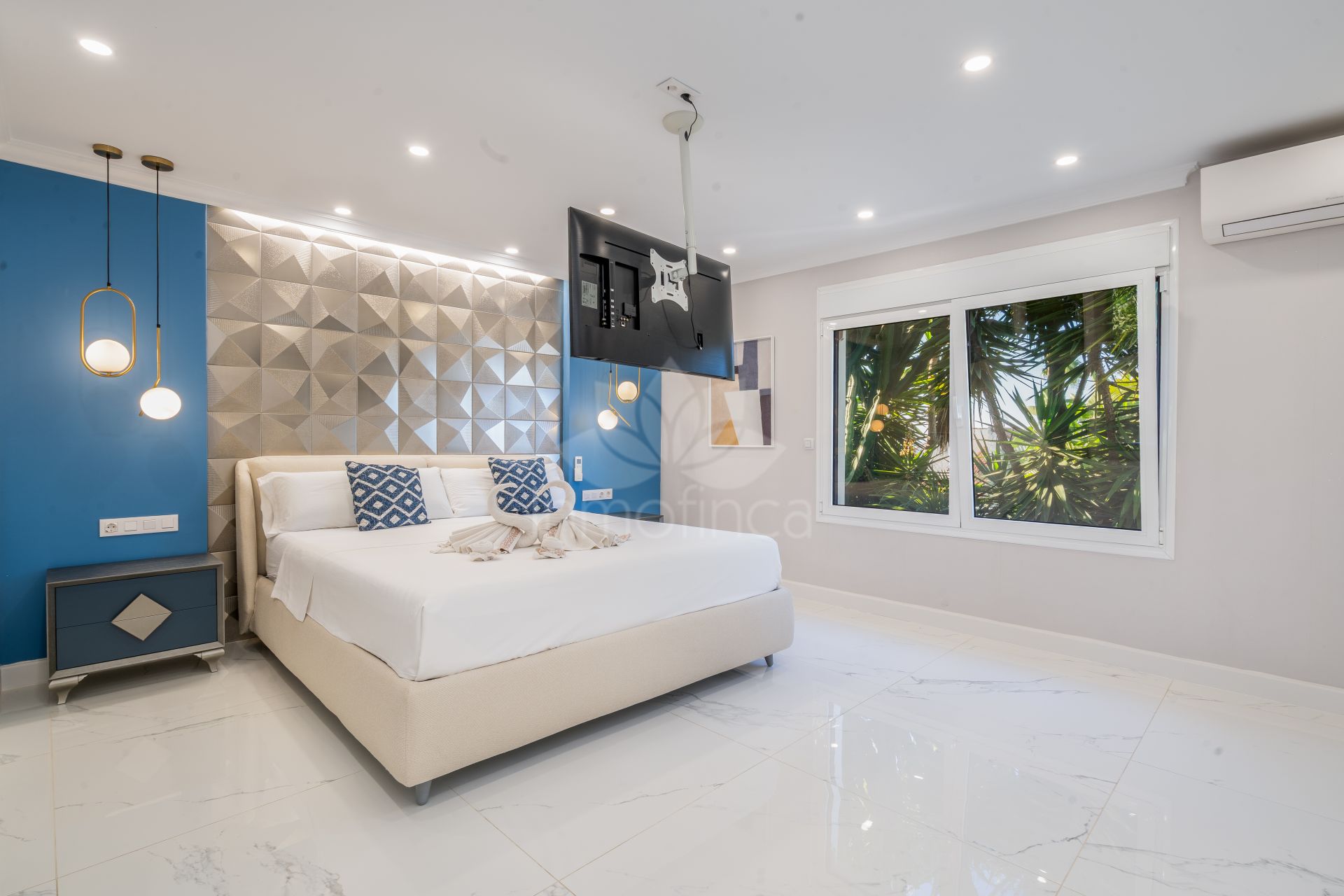 Villa in El Real Panorama, Marbella