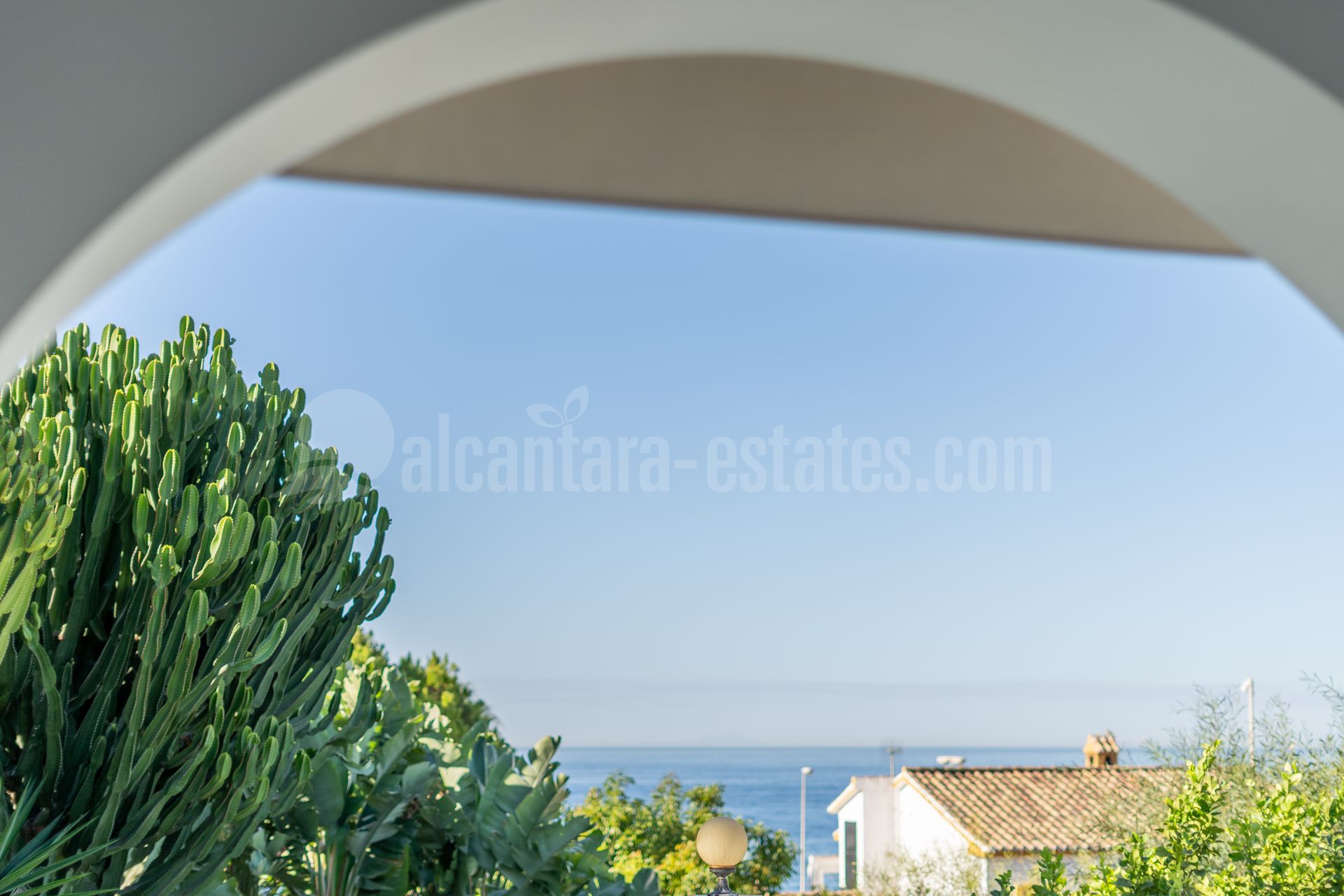 Villa in El Real Panorama, Marbella