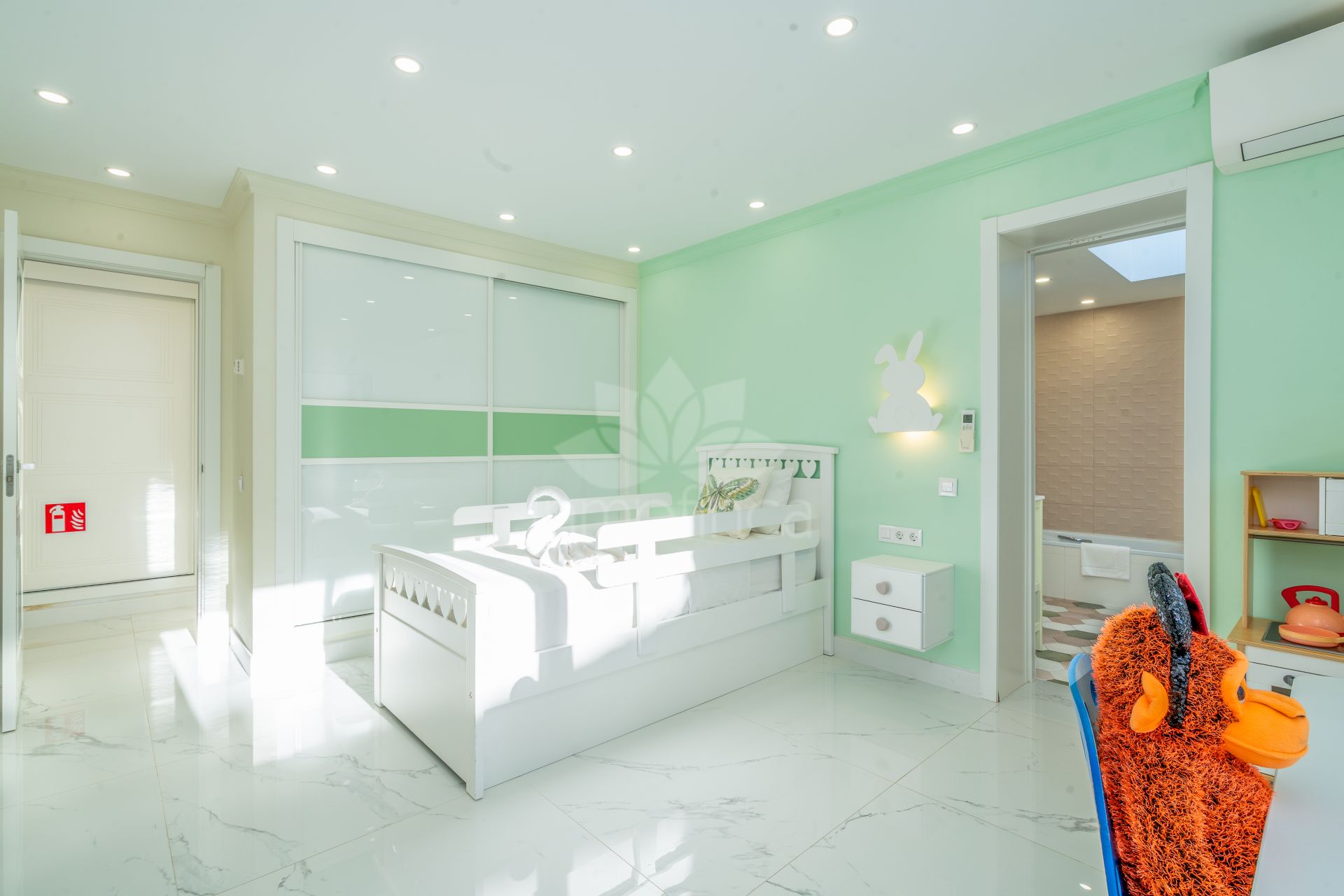 Villa in El Real Panorama, Marbella