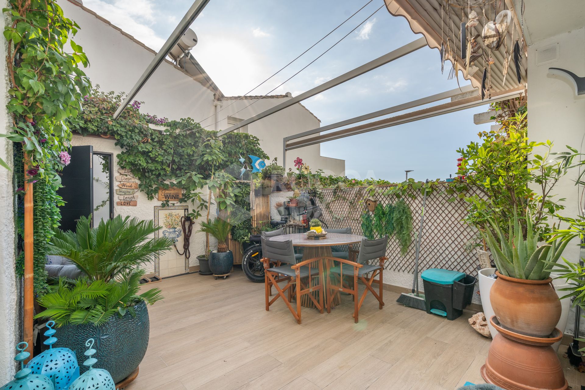 El Pirata – Beachfront Townhouse