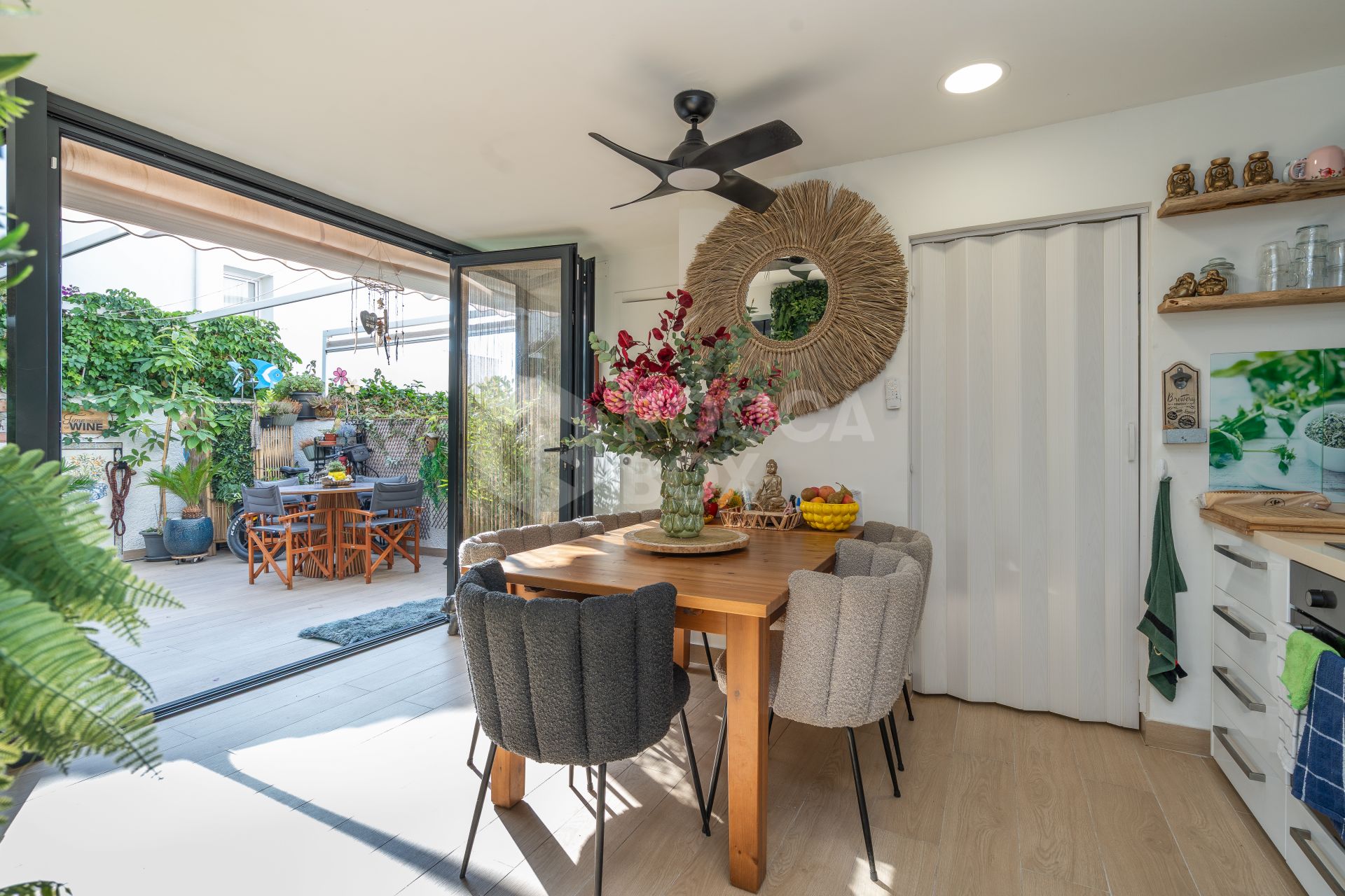 El Pirata – Beachfront Townhouse