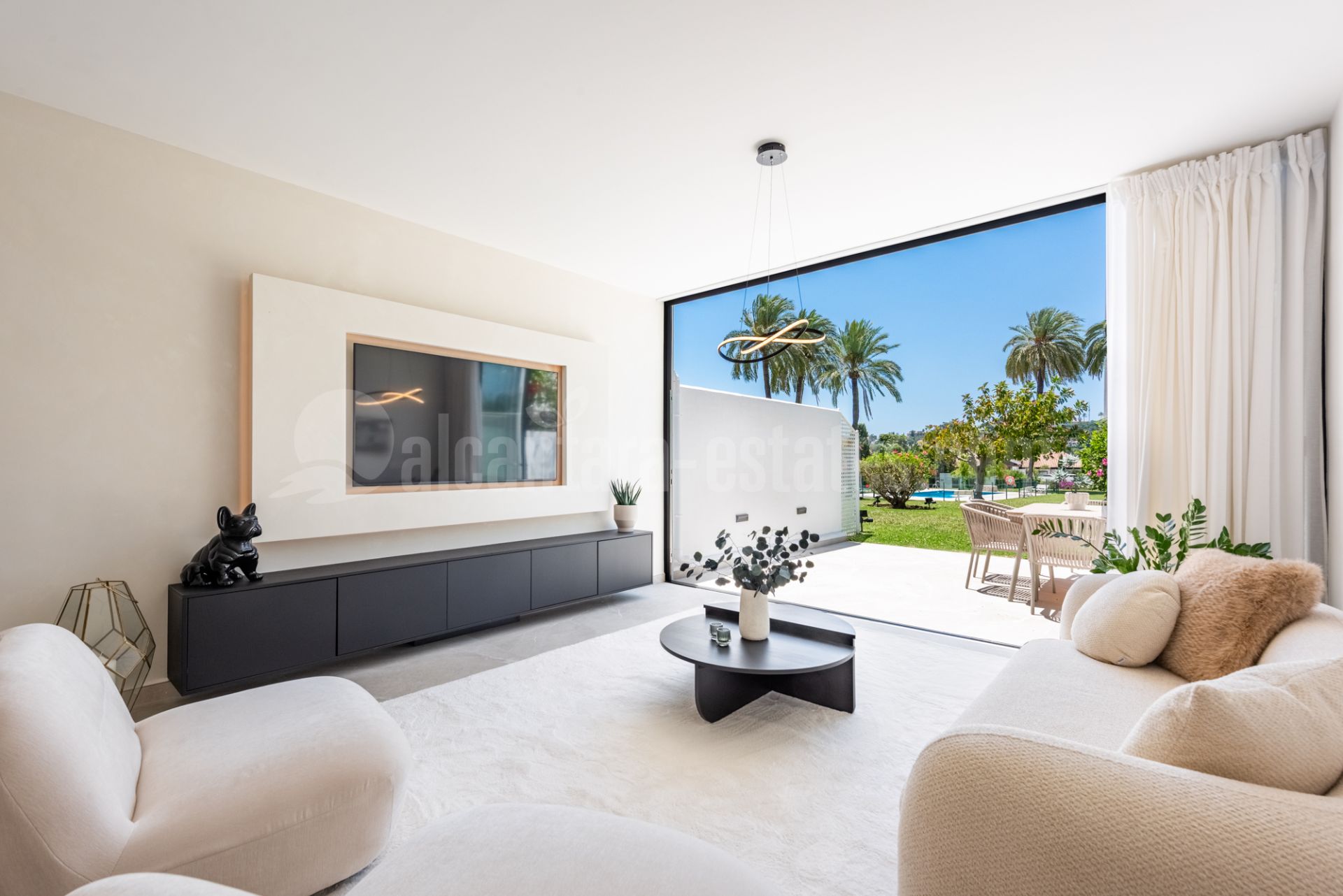 Town House in Nueva Andalucia, Marbella