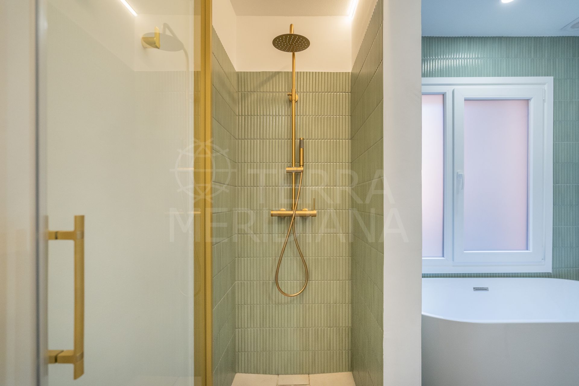 Apartment in New Golden Mile, Estepona