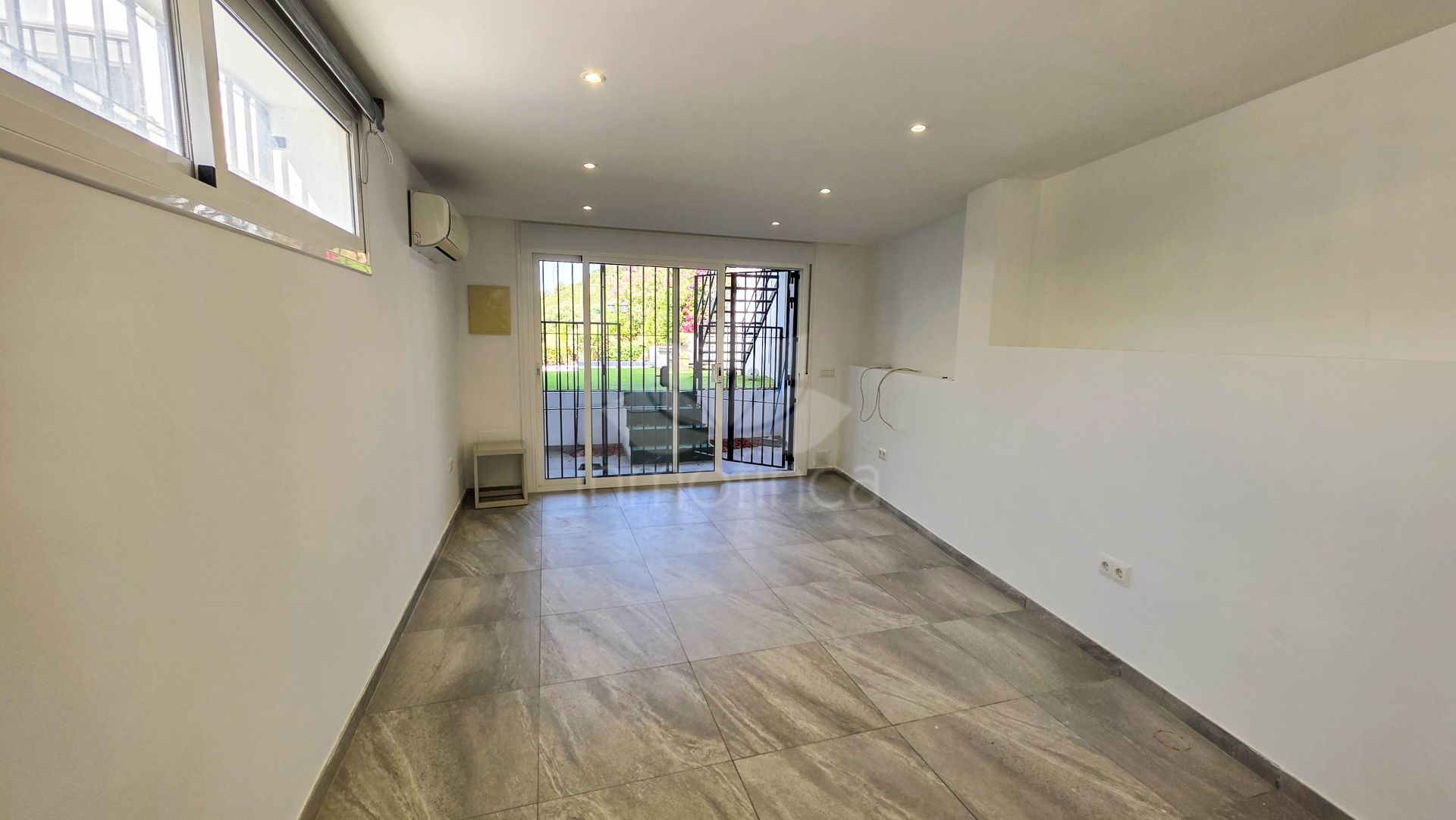 Semi Detached Villa in La Duquesa, Manilva