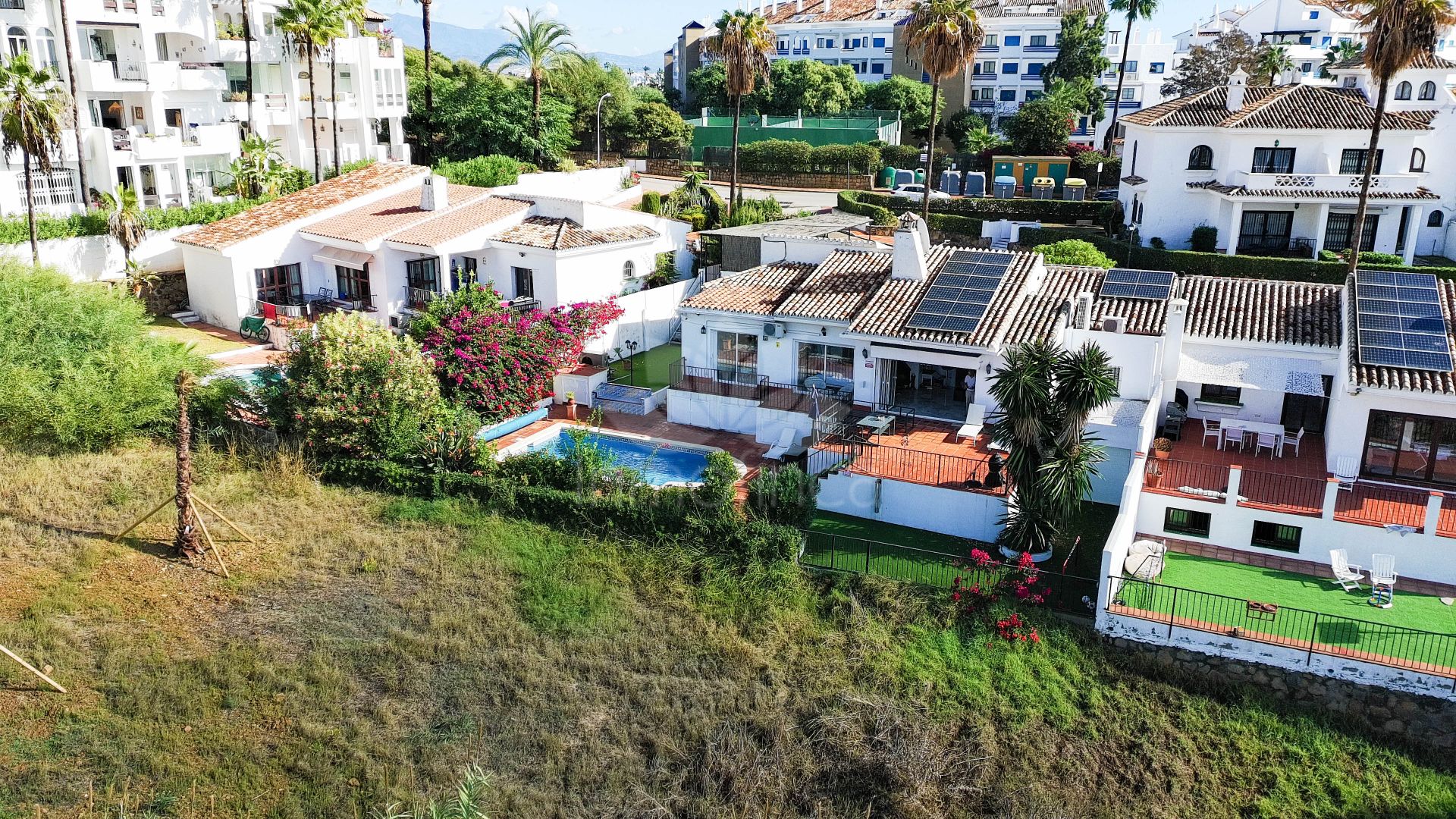 Semi Detached Villa in La Duquesa, Manilva