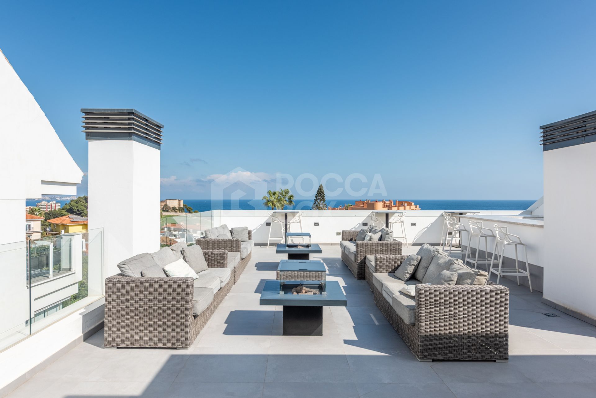 Modern Elegance with Sea and urban views over Fuengirola with turist license