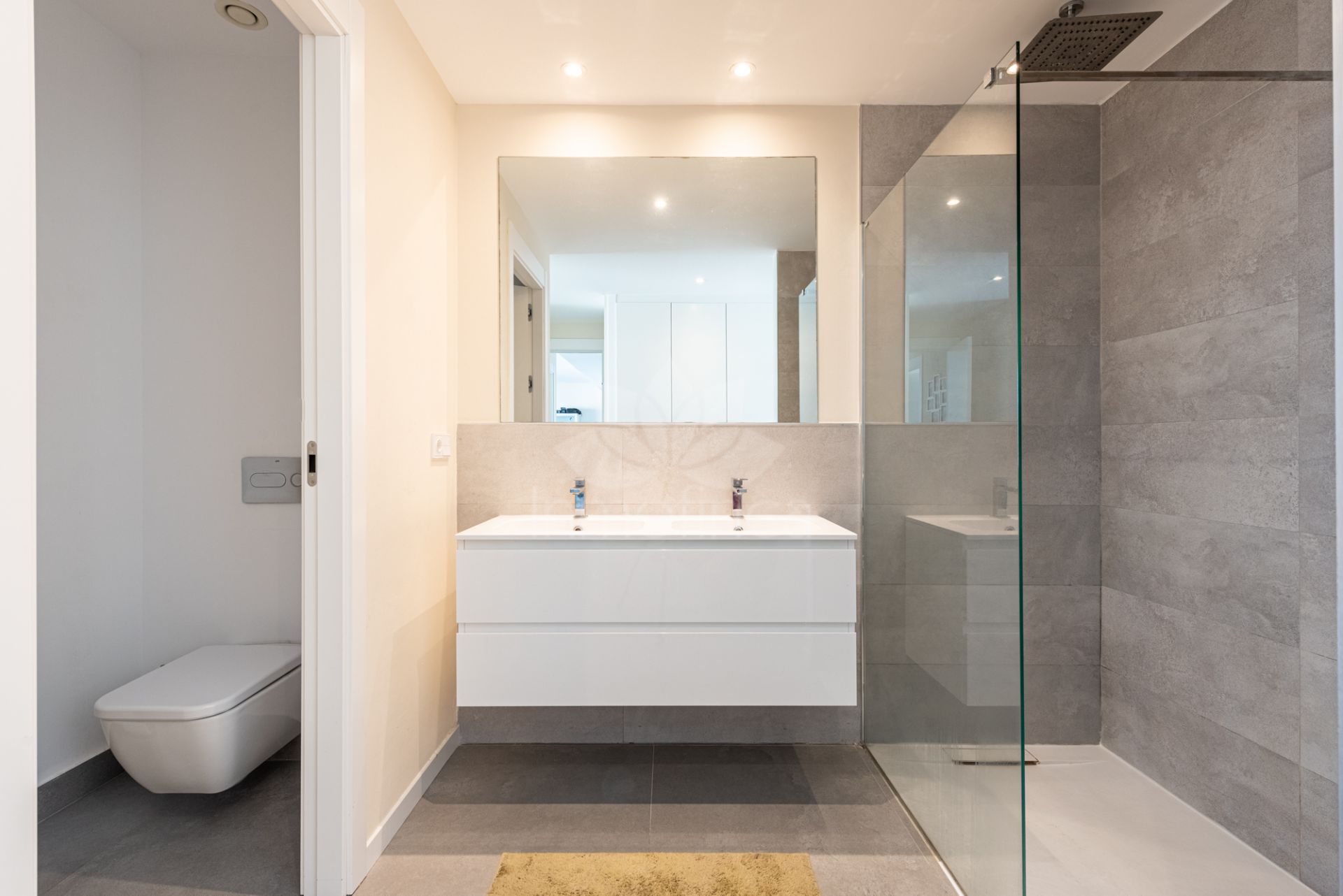 Apartment in El Castillo, Fuengirola