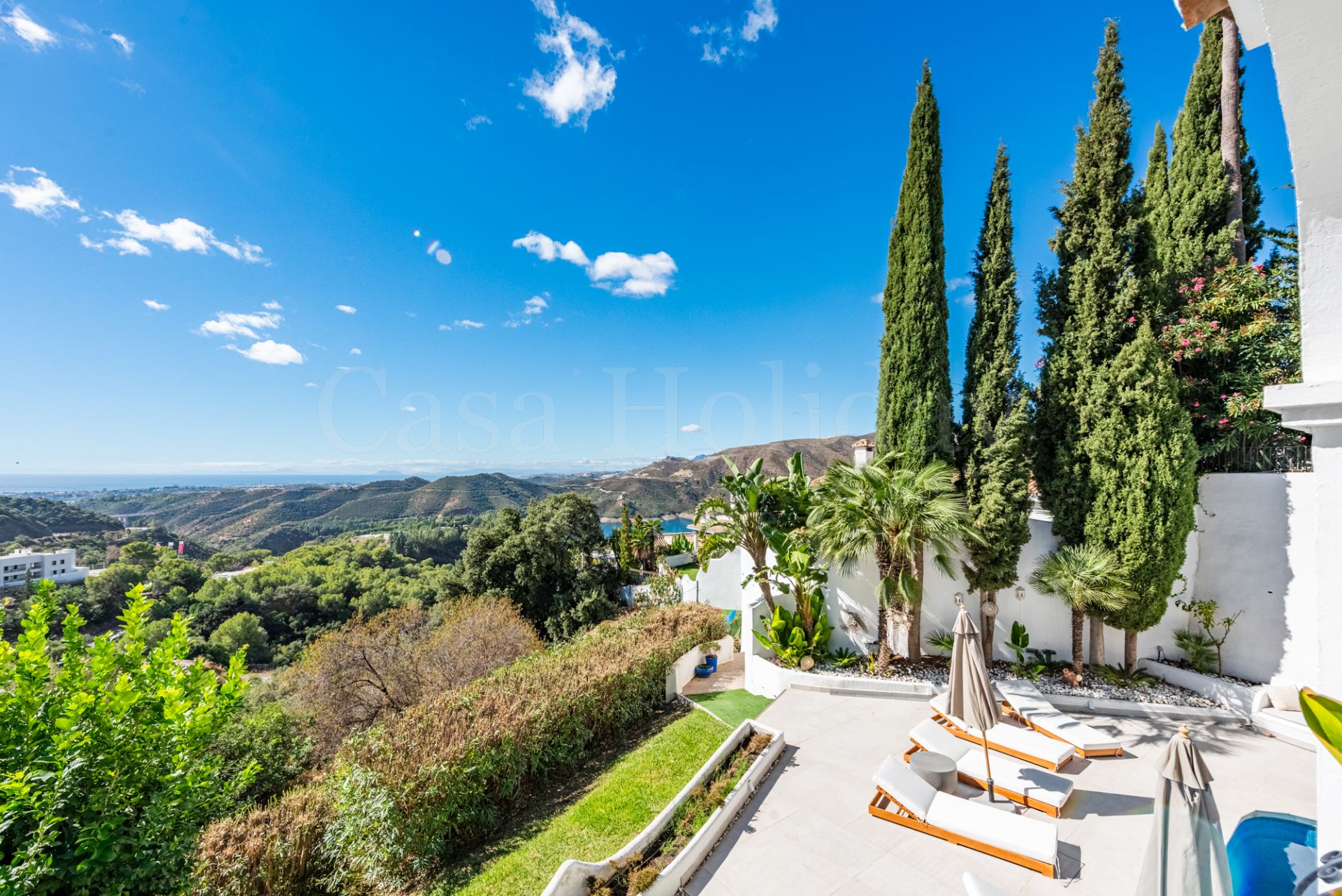 Semi Detached House in Cerros del Lago, Istan