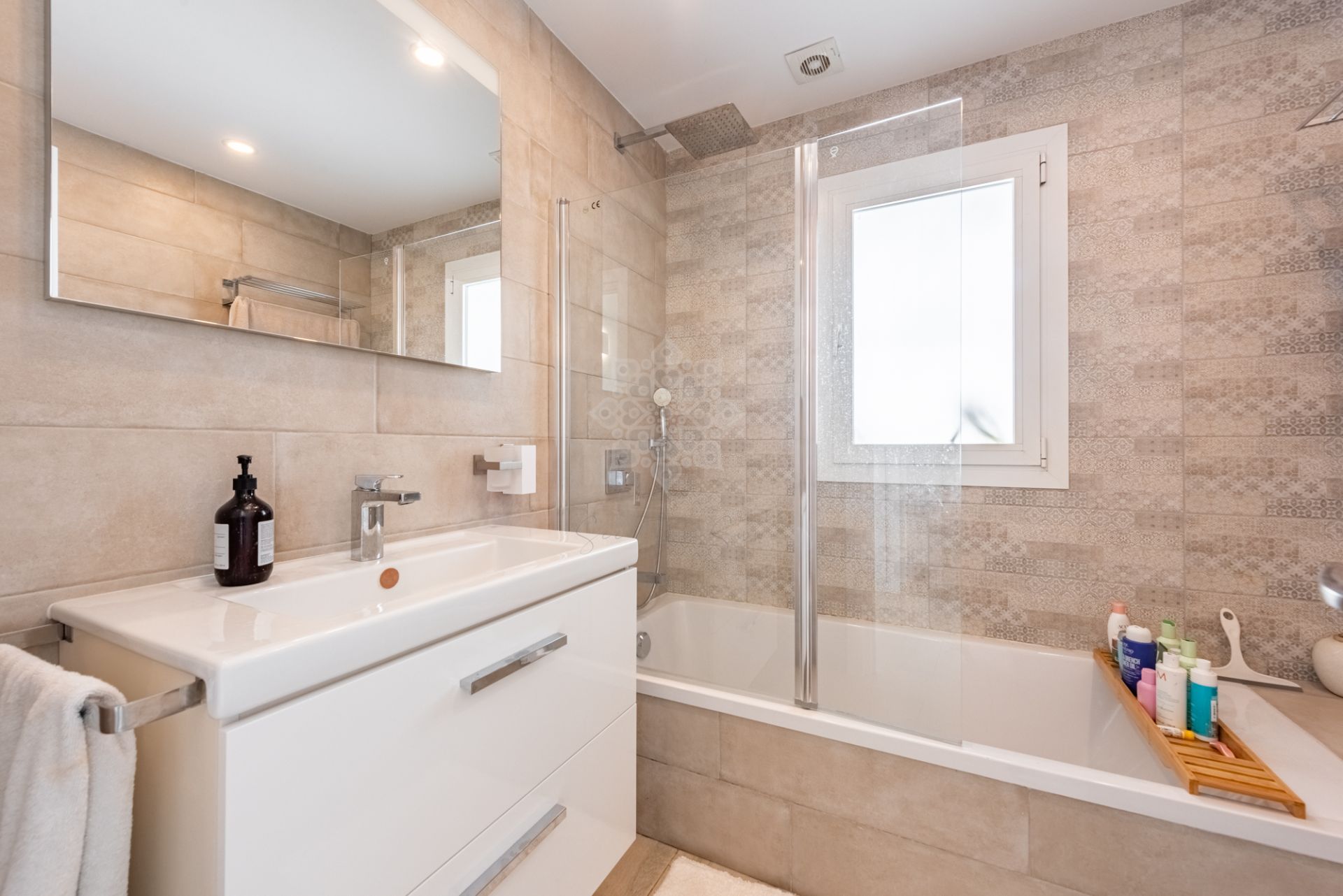 Semi Detached House in Cerros del Lago, Istan