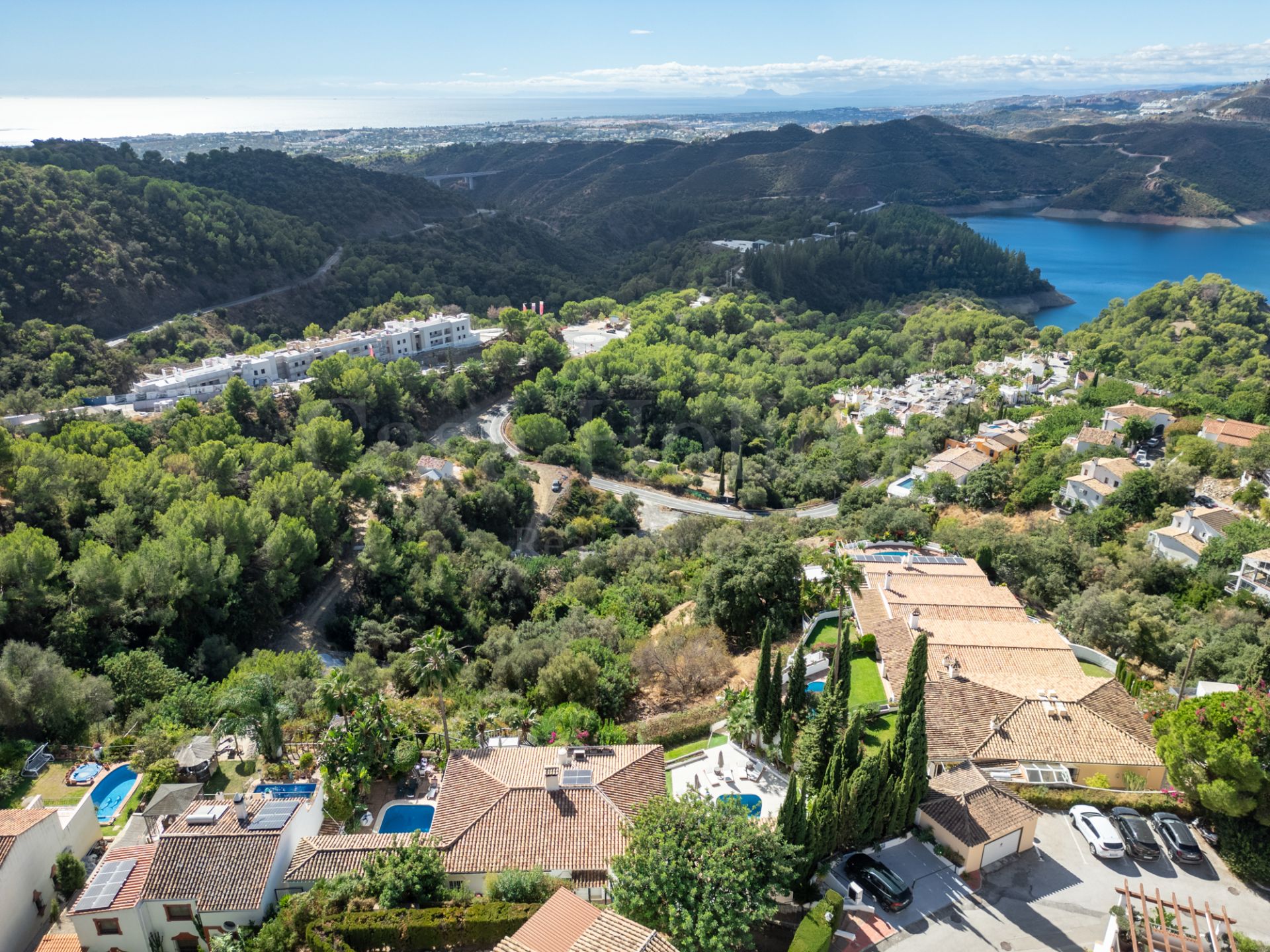 Semi Detached House in Cerros del Lago, Istan