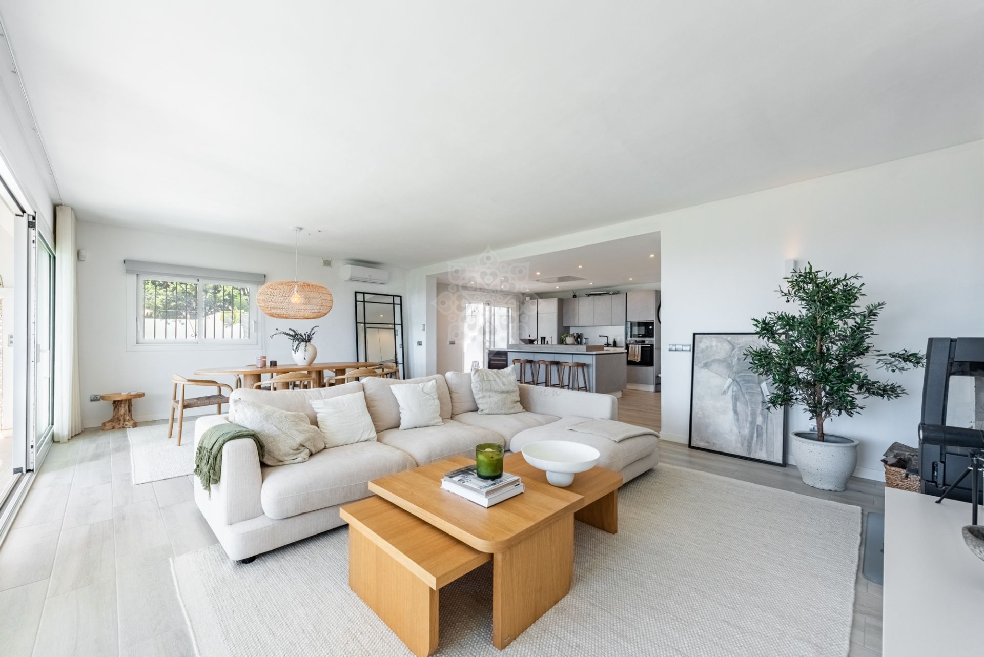 Semi Detached House in Cerros del Lago, Istan