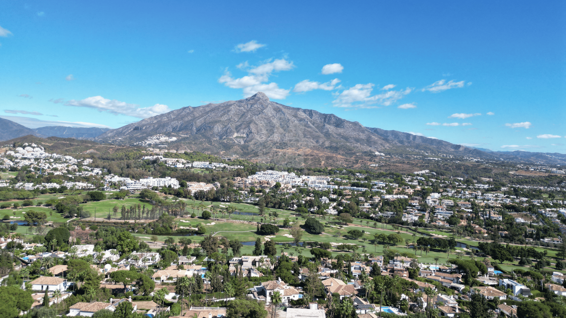Villa in Nueva Andalucia, Marbella