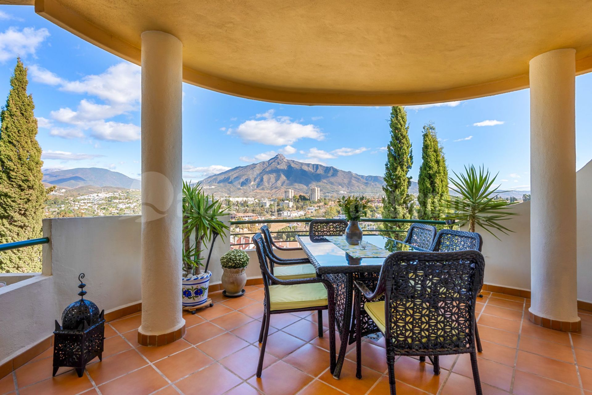 Apartamento en Señorio de Aloha, Marbella