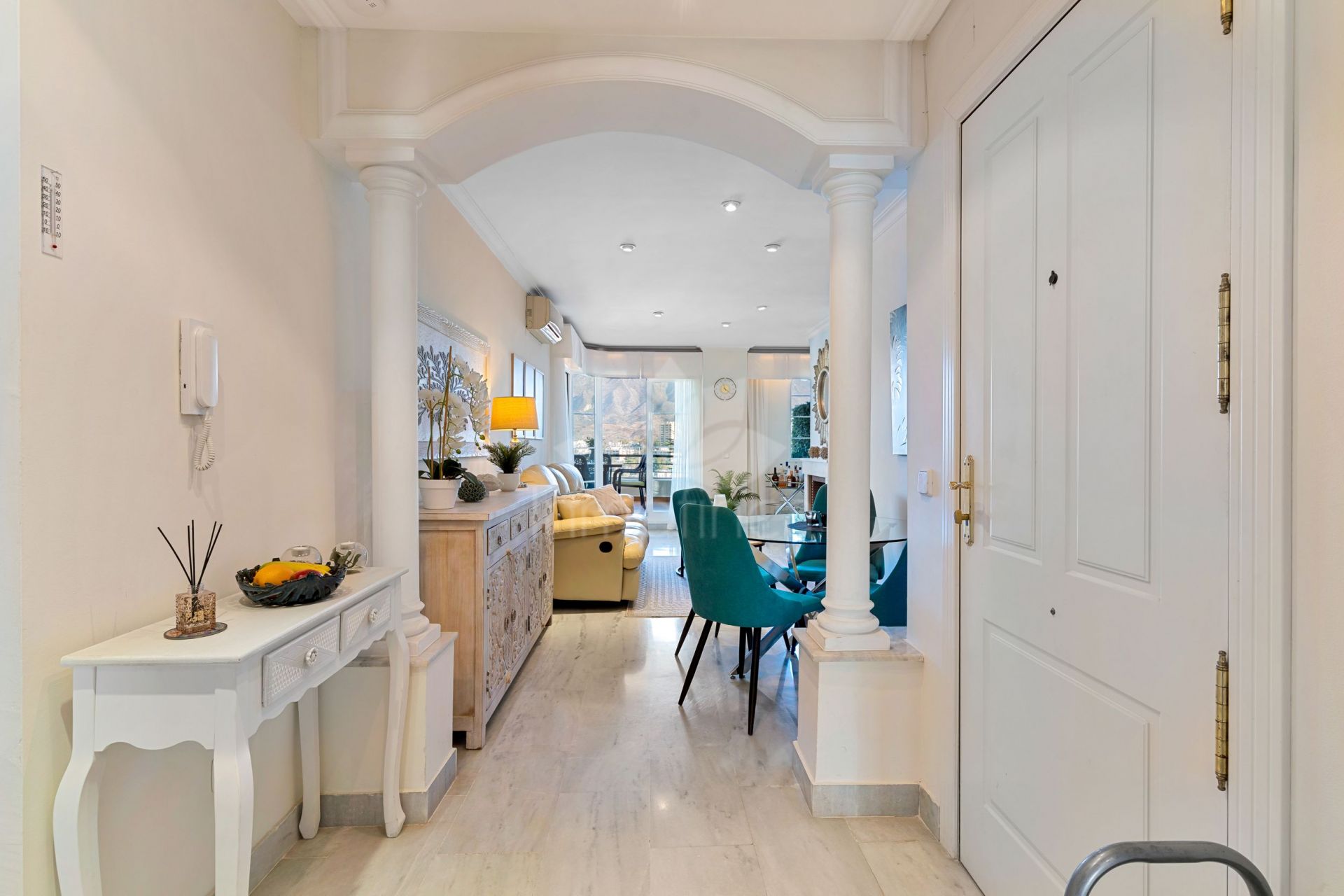 Apartment in Señorio de Aloha, Marbella