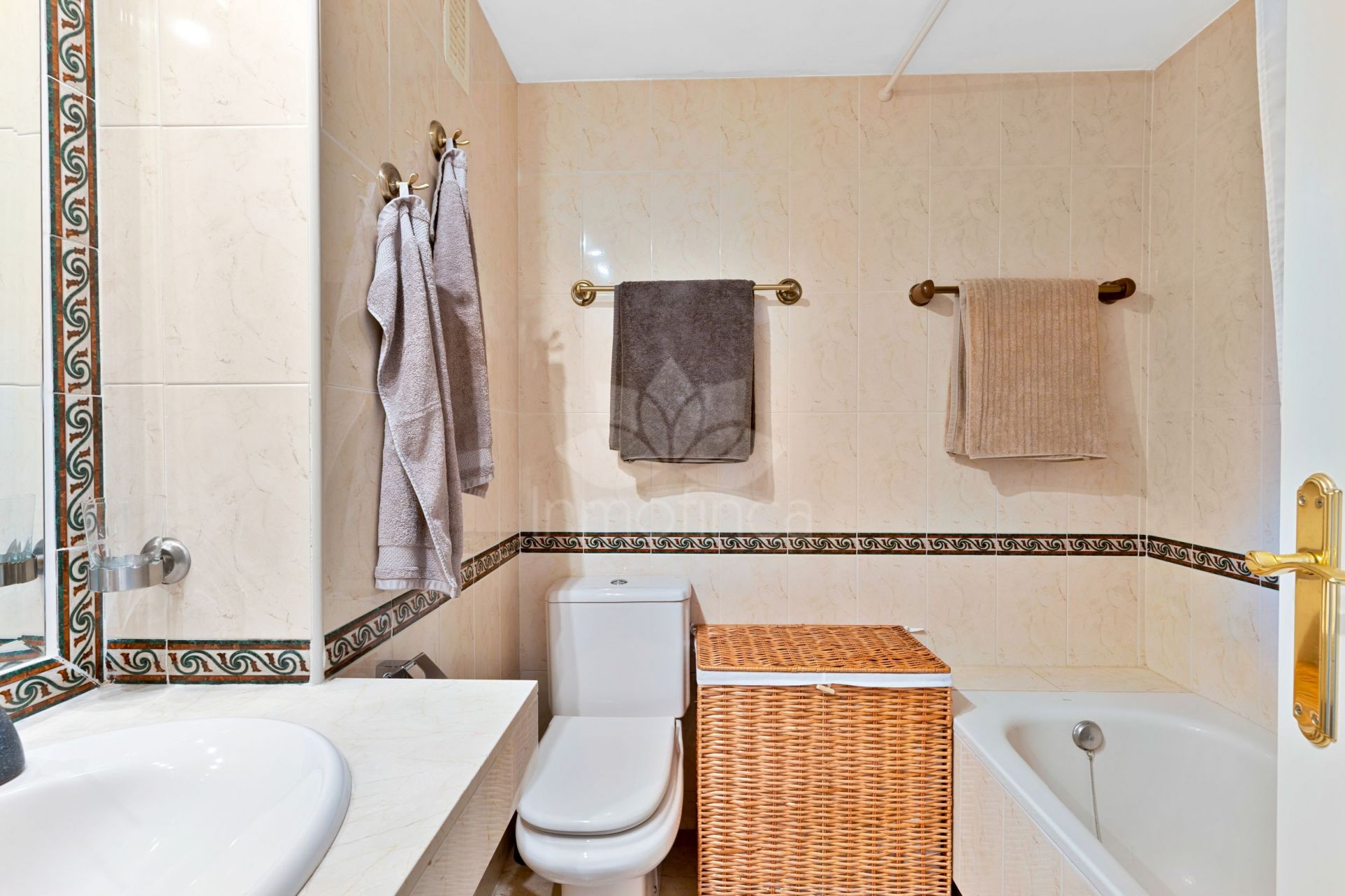 Apartment in Señorio de Aloha, Marbella