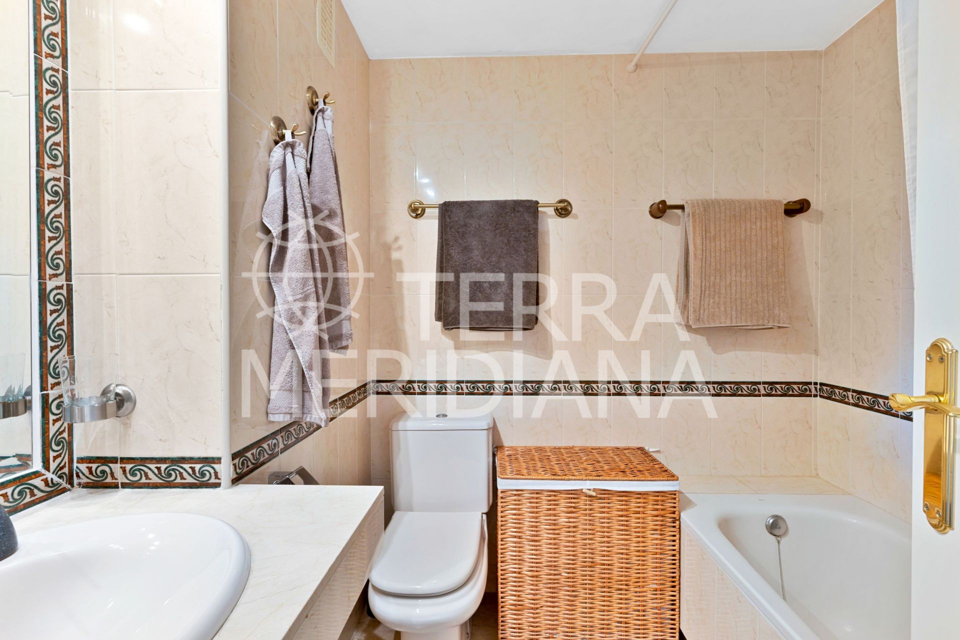 Apartment in Señorio de Aloha, Marbella