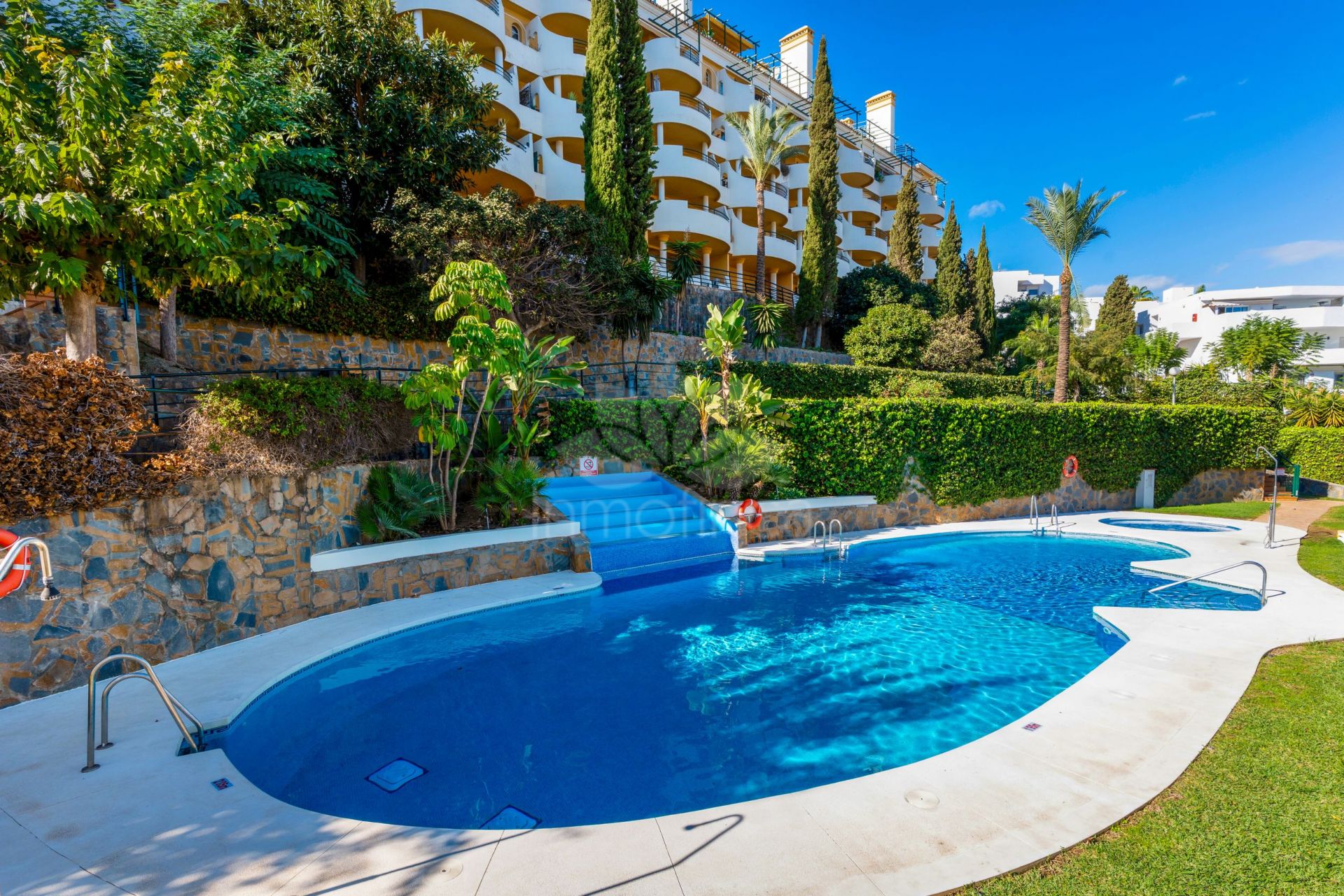 Apartment in Señorio de Aloha, Marbella