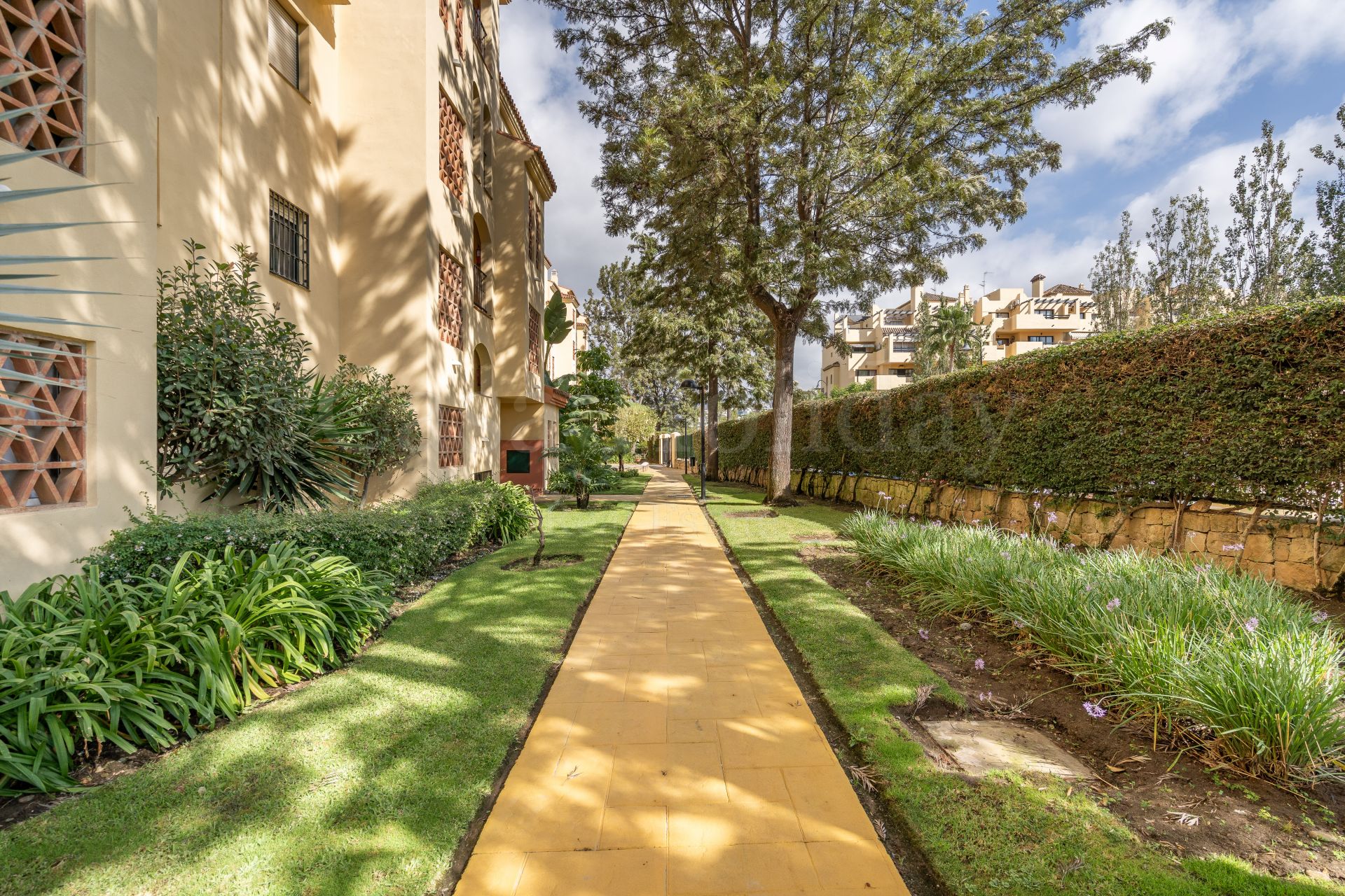 Ground Floor Apartment in La Resina Golf, Estepona