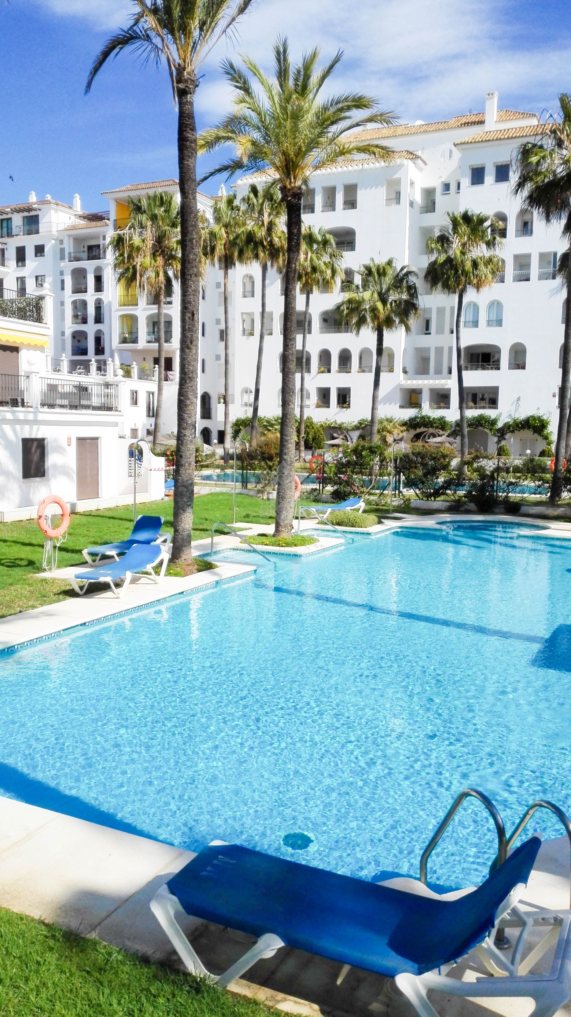 Apartamento en Puerto La Duquesa, Manilva