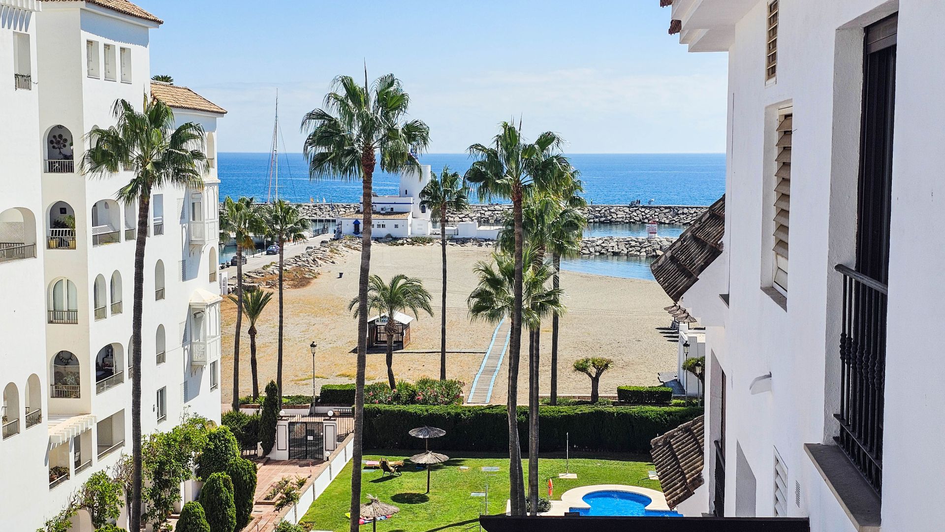 Apartamento en Puerto La Duquesa, Manilva