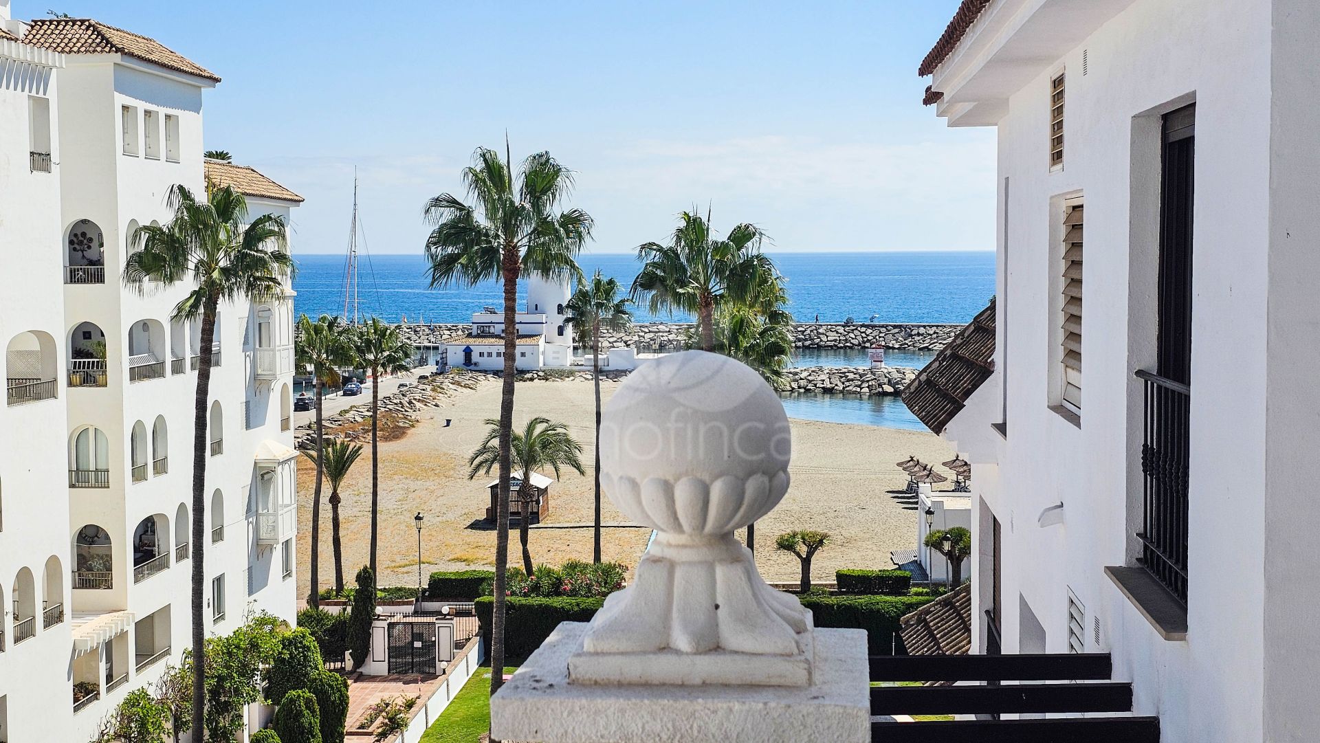 Apartment in Puerto La Duquesa, Manilva