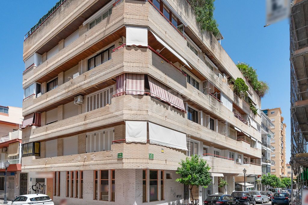 Renovated 3 bedrooms apartment in central Fuengirola