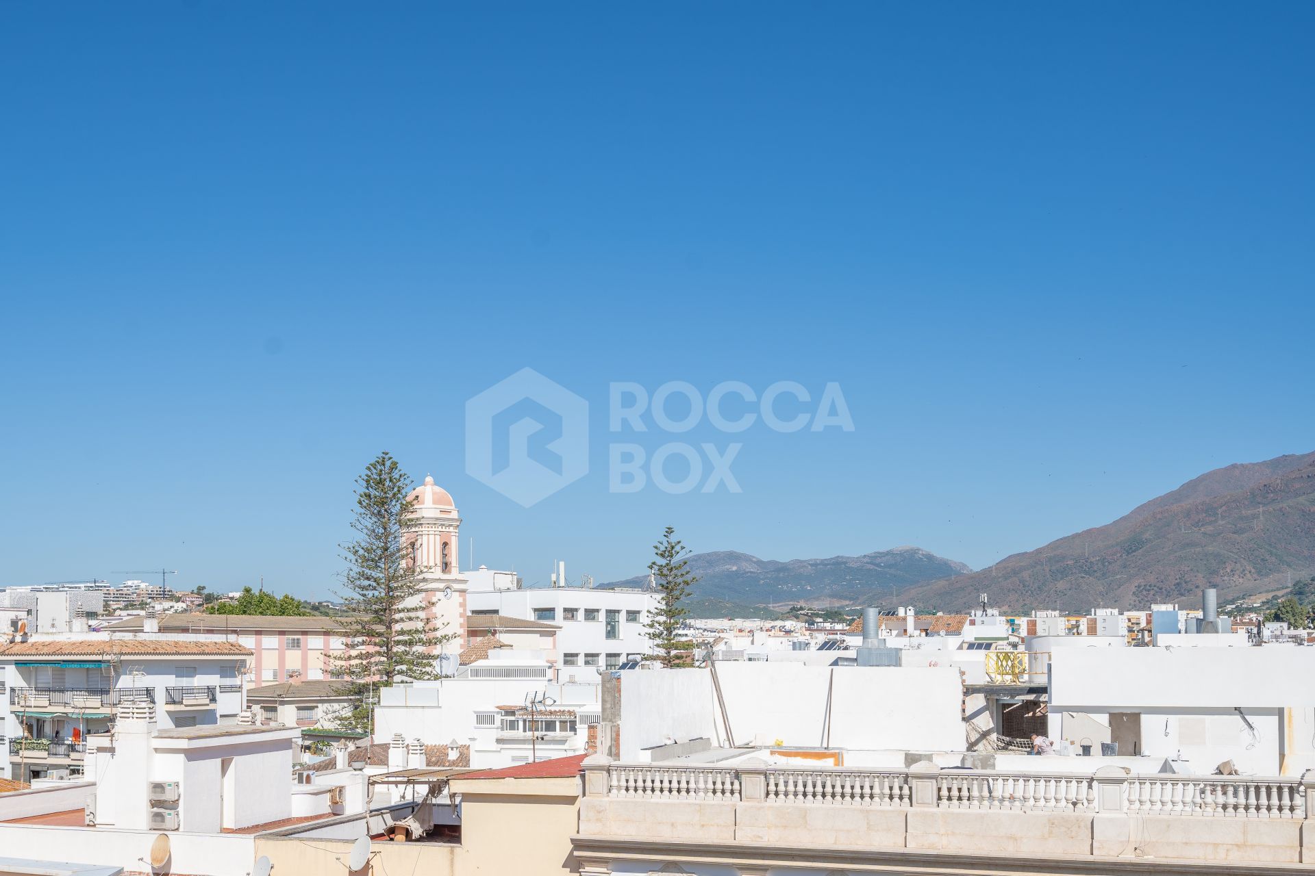 Estepona, penthouse, first line, beachfront, sea views, 4 bedroom, luxury