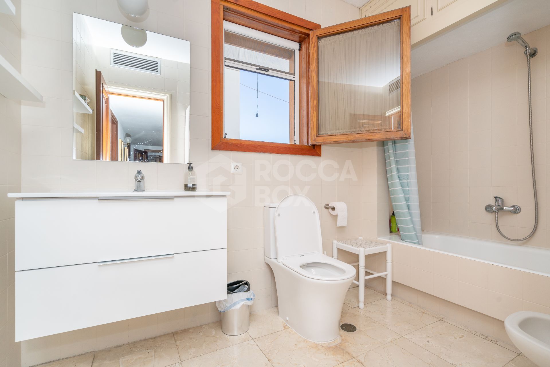 Estepona, penthouse, first line, beachfront, sea views, 4 bedroom, luxury