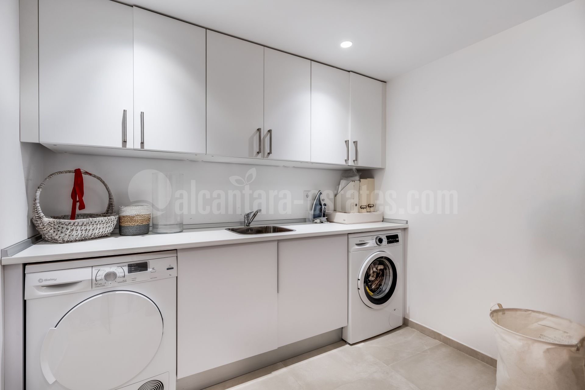 Villa in Nueva Andalucia, Marbella