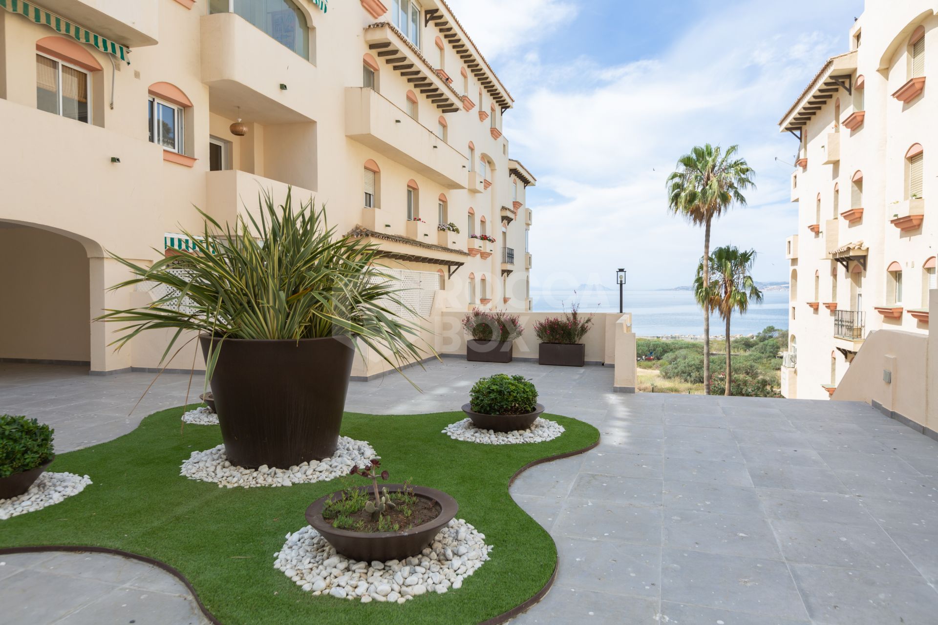 Stunning Renovated Beachfront Studio in Estepona