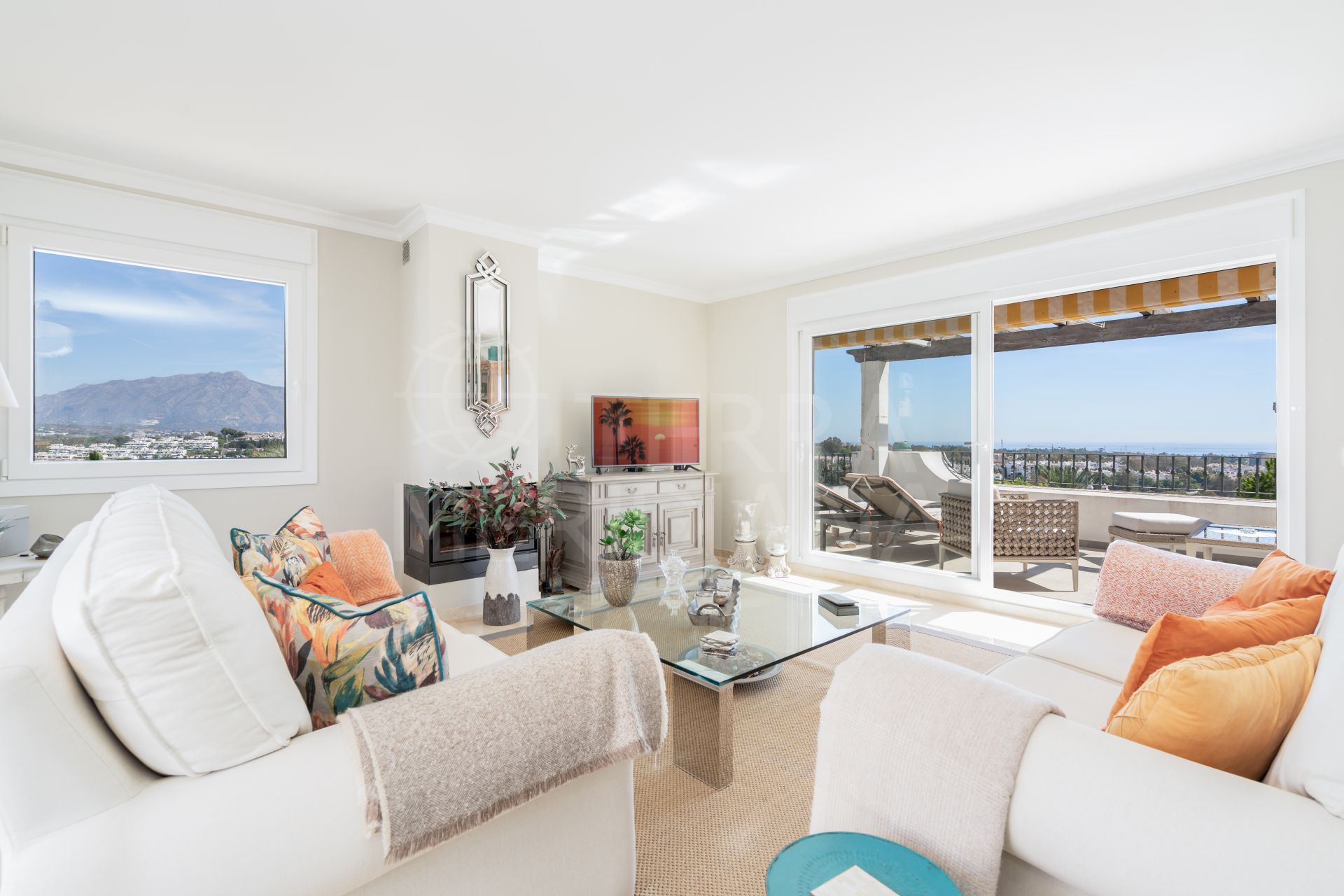 Penthouse in El Paraiso, Estepona