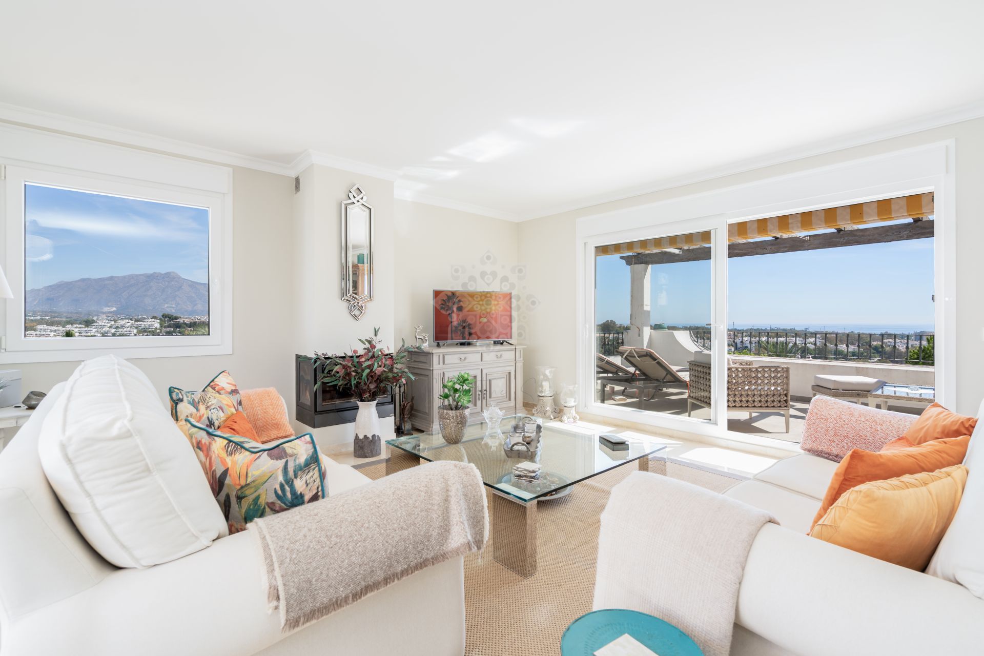 Penthouse in El Paraiso, Estepona