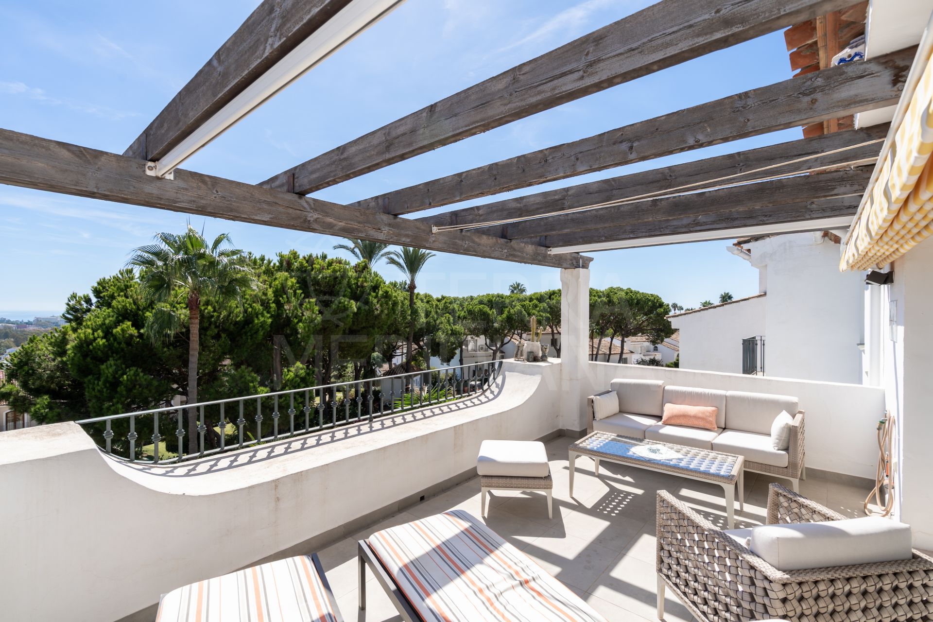 Penthouse in El Paraiso, Estepona