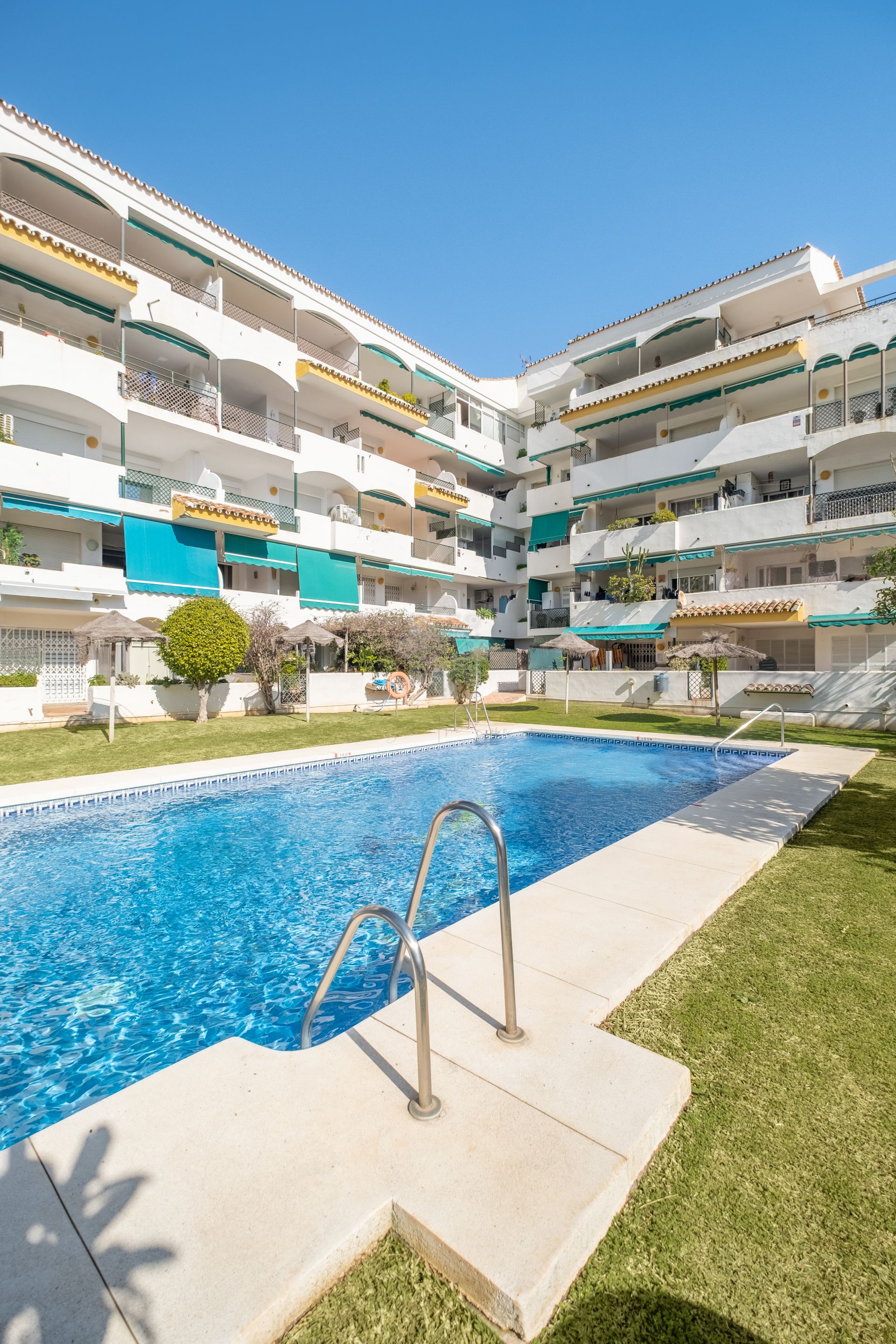 Apartment in Cabopino, Marbella