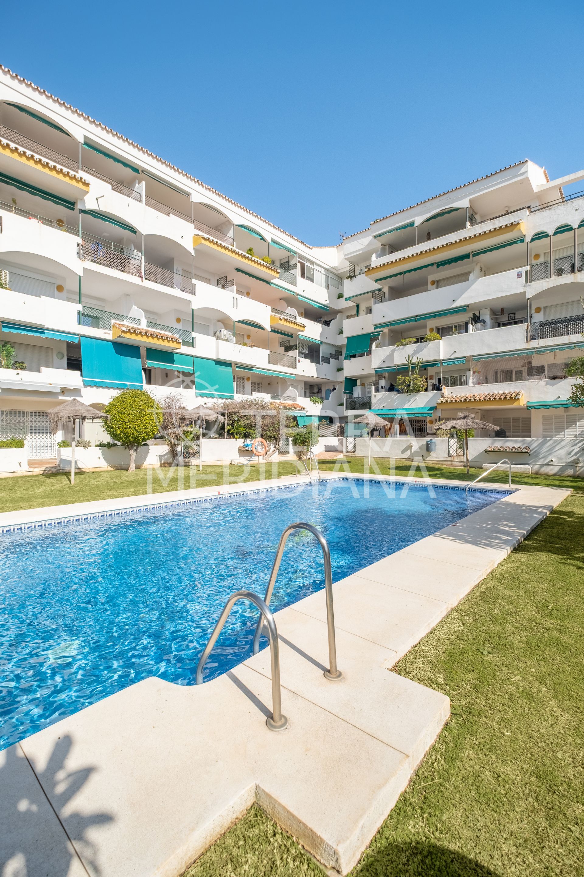 Apartment in Cabopino, Marbella