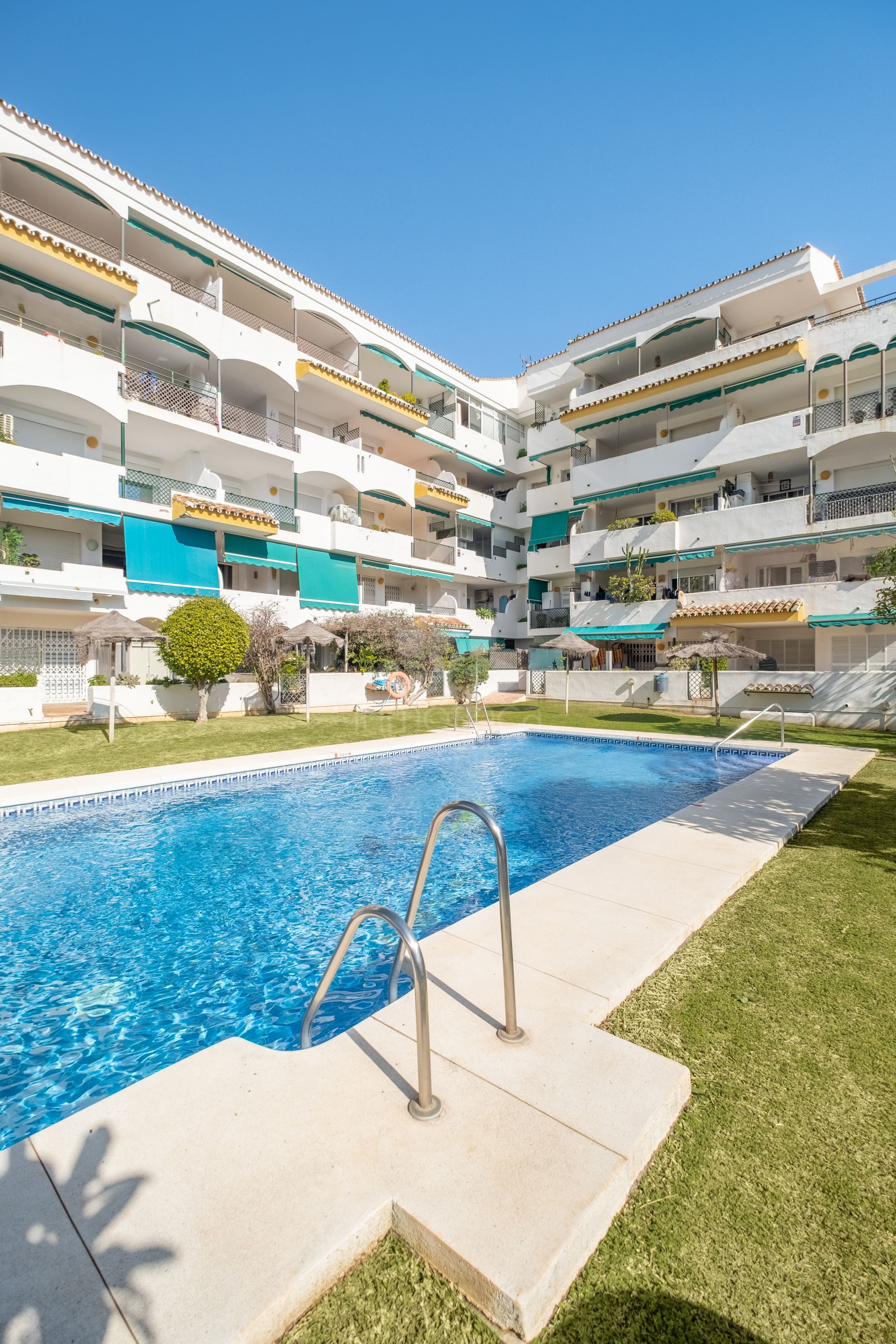 Apartment in Cabopino, Marbella