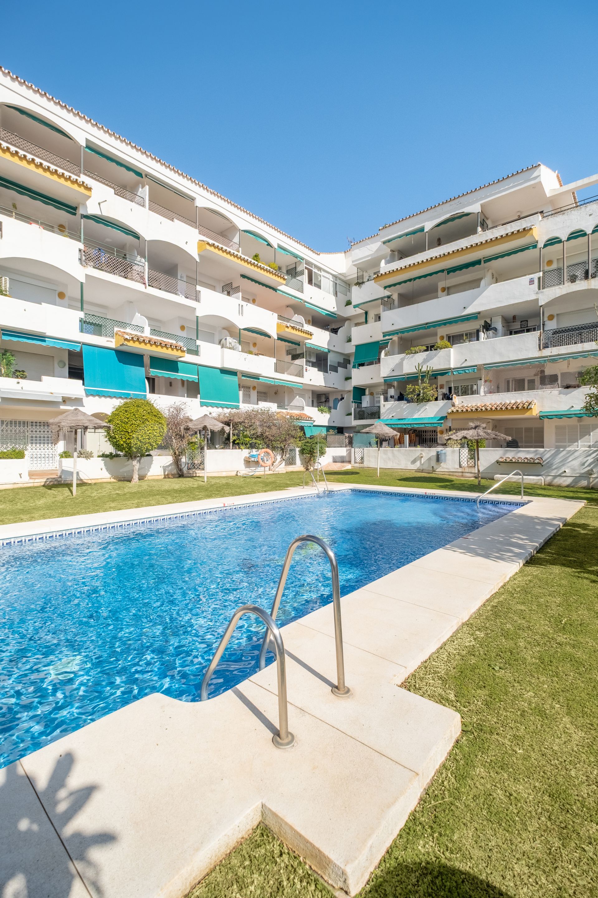 Apartment in Cabopino, Marbella