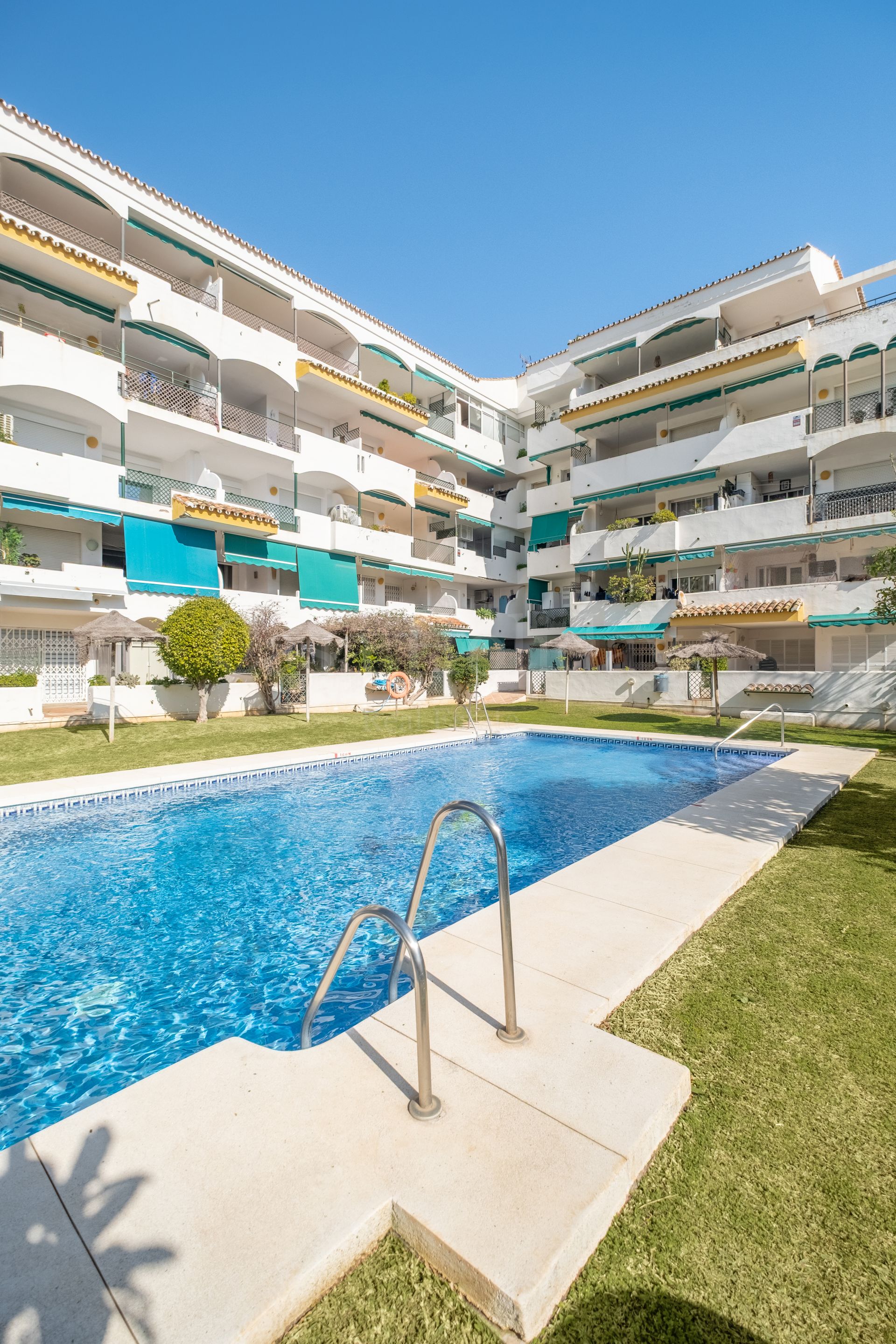 Apartment in Cabopino, Marbella