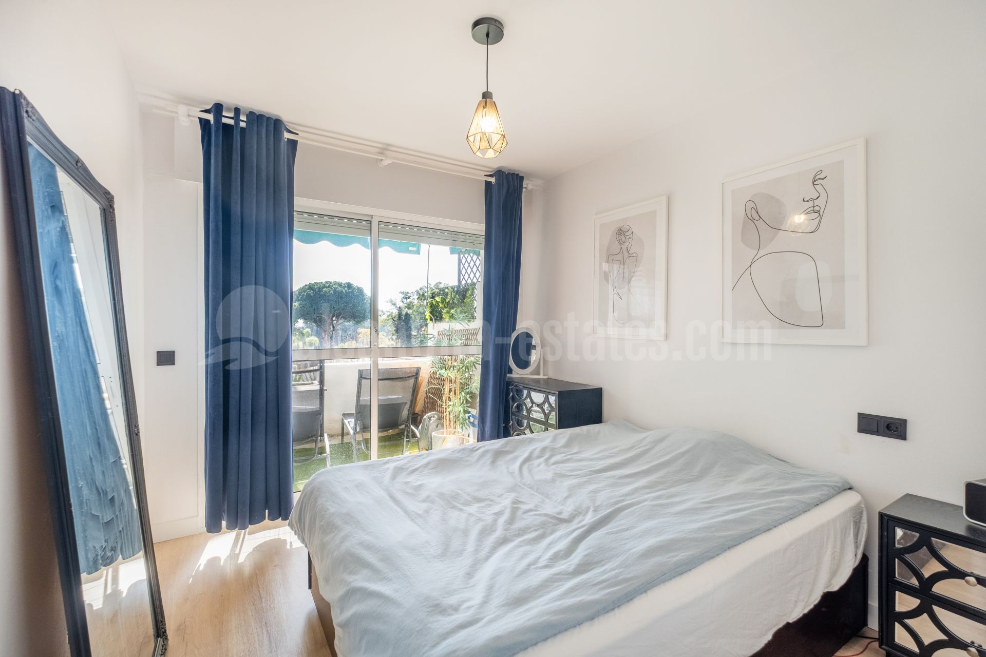 Apartment in Cabopino, Marbella