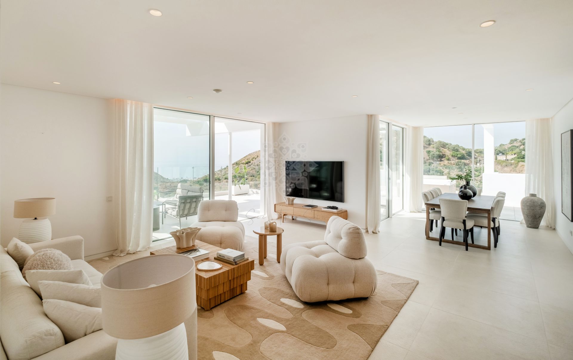 Duplex Penthouse in Palo Alto, Ojen
