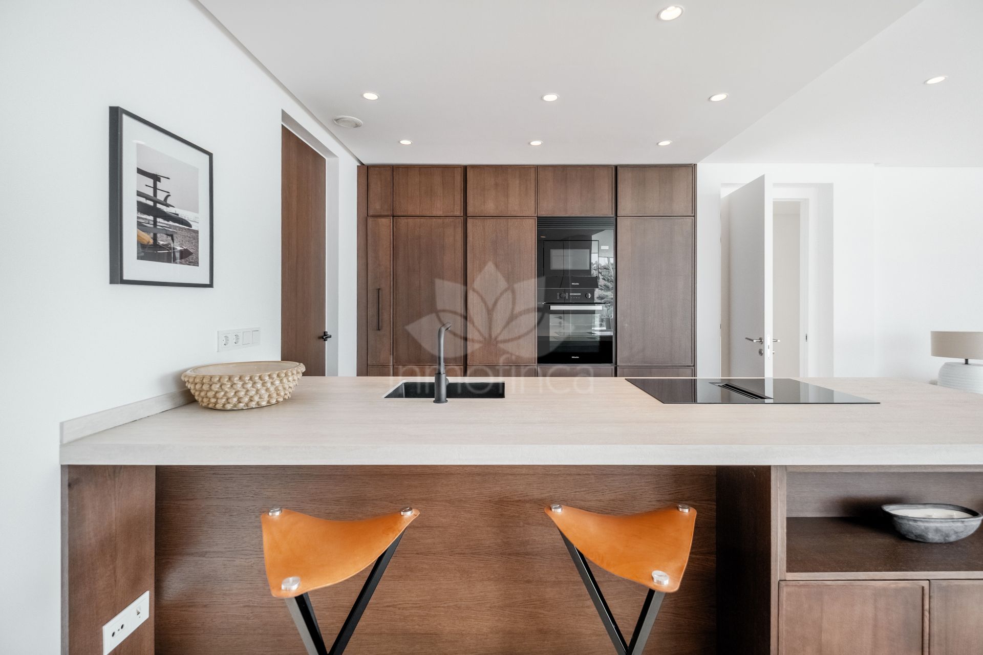 Duplex Penthouse in Palo Alto, Ojen