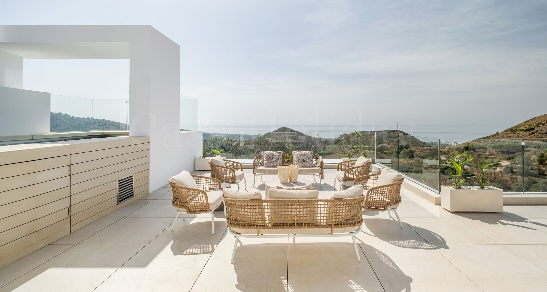 Duplex Penthouse in Palo Alto, Ojen