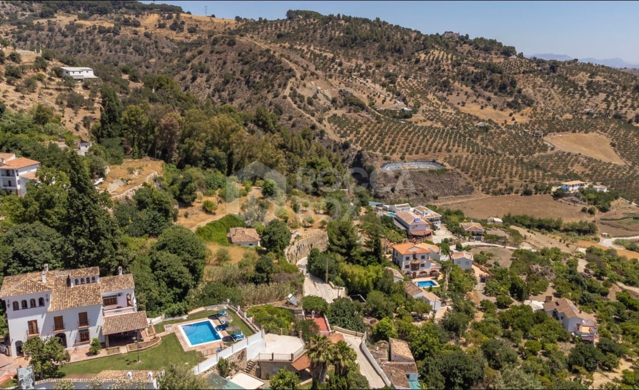 Andalusian Splendour Dream Cortijo with Unbeatable Views