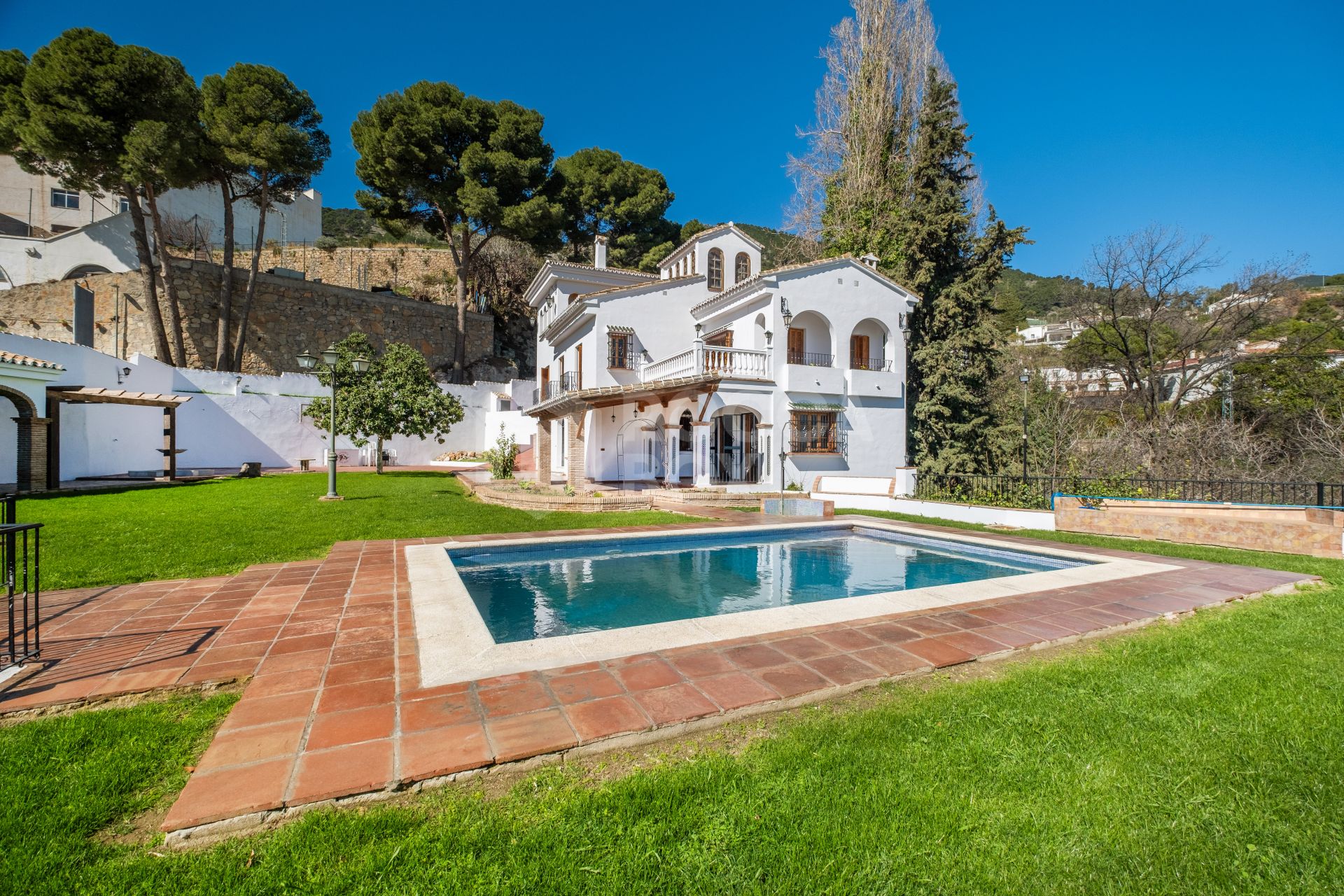 Andalusian Splendour Dream Cortijo with Unbeatable Views